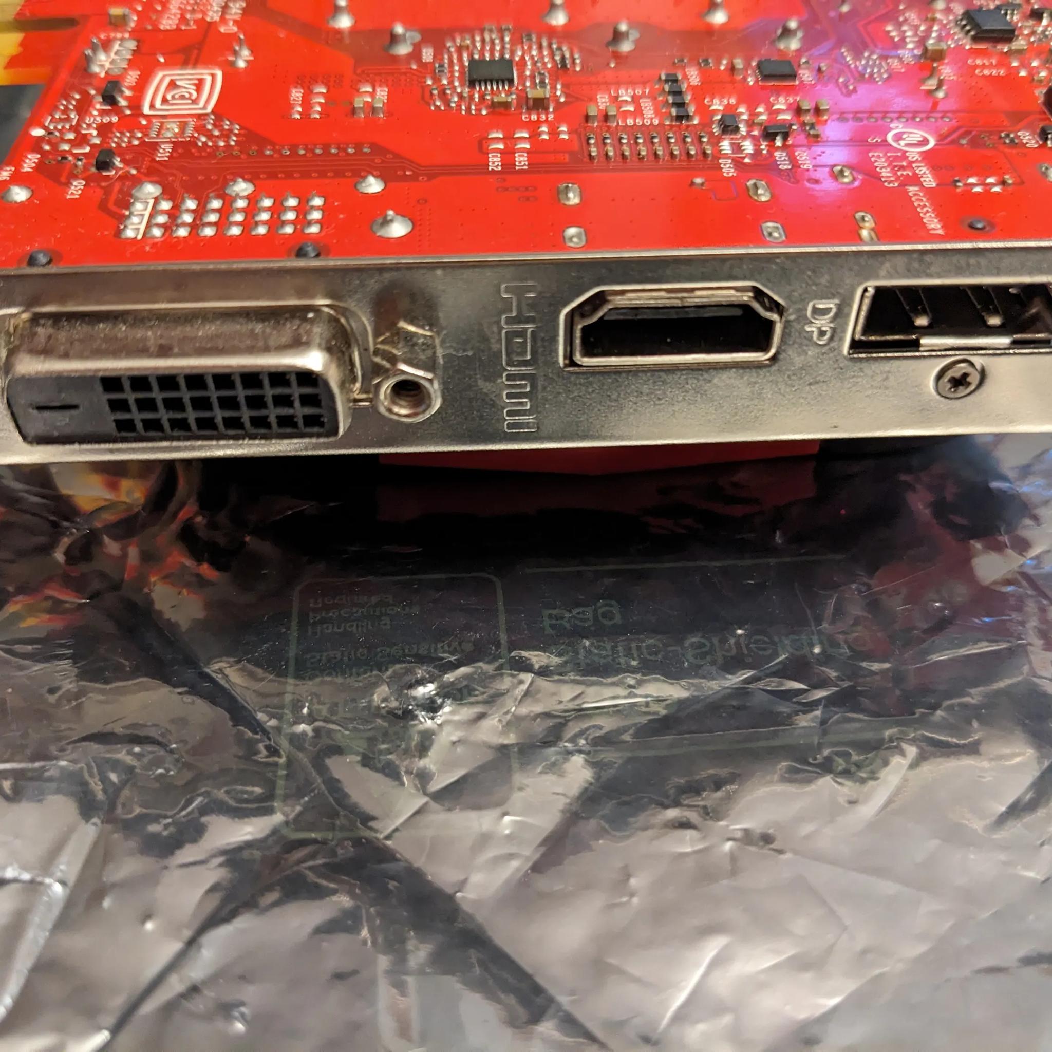 GTX 1050 TI -Dead- Fan spins --> project card