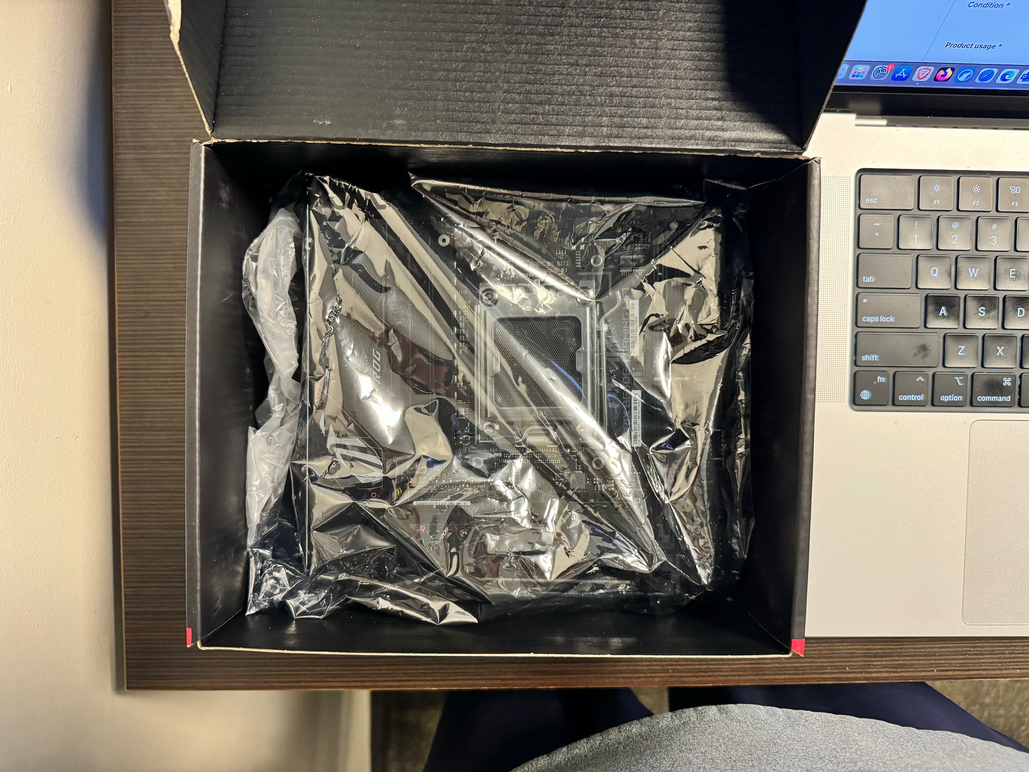 ASUS ROG Strix B650E-I Gaming WiFi Mini-ITX AM5 Motherboard
