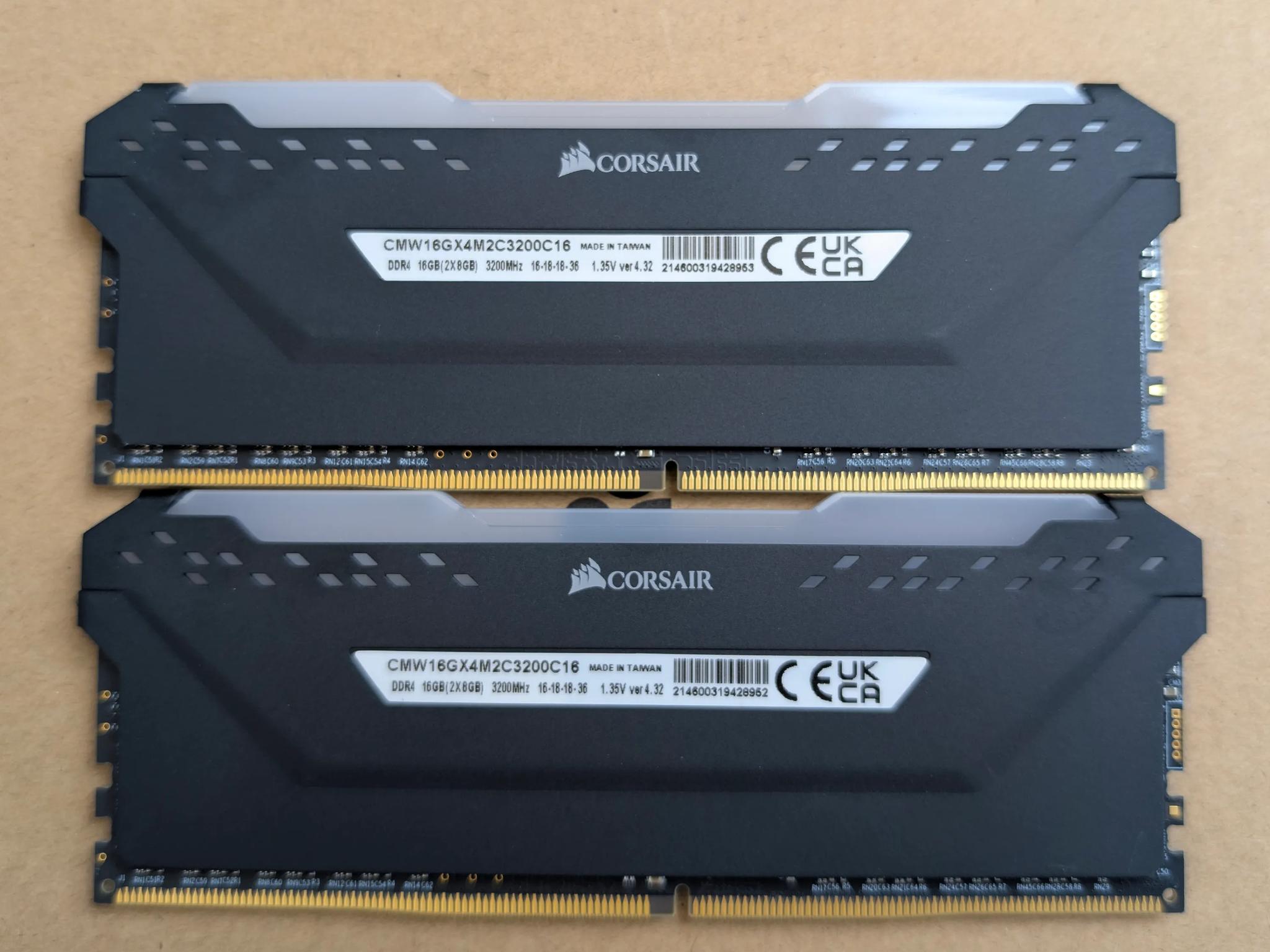 2X8GB Corsair Vengeance RGB PRO 3200MHz RAM