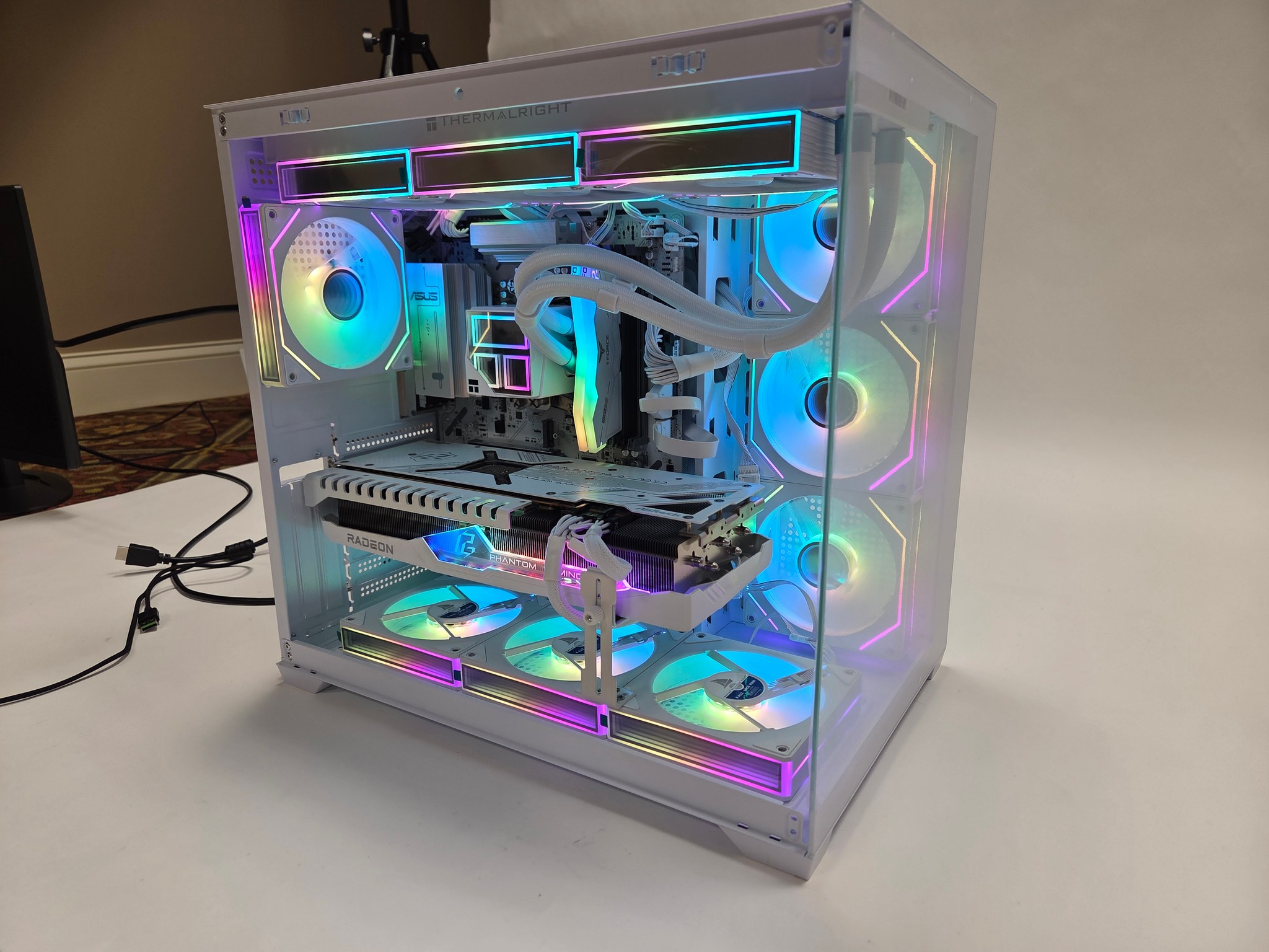 #0005 — High-Performance 1440p / 4k White Gaming Pc