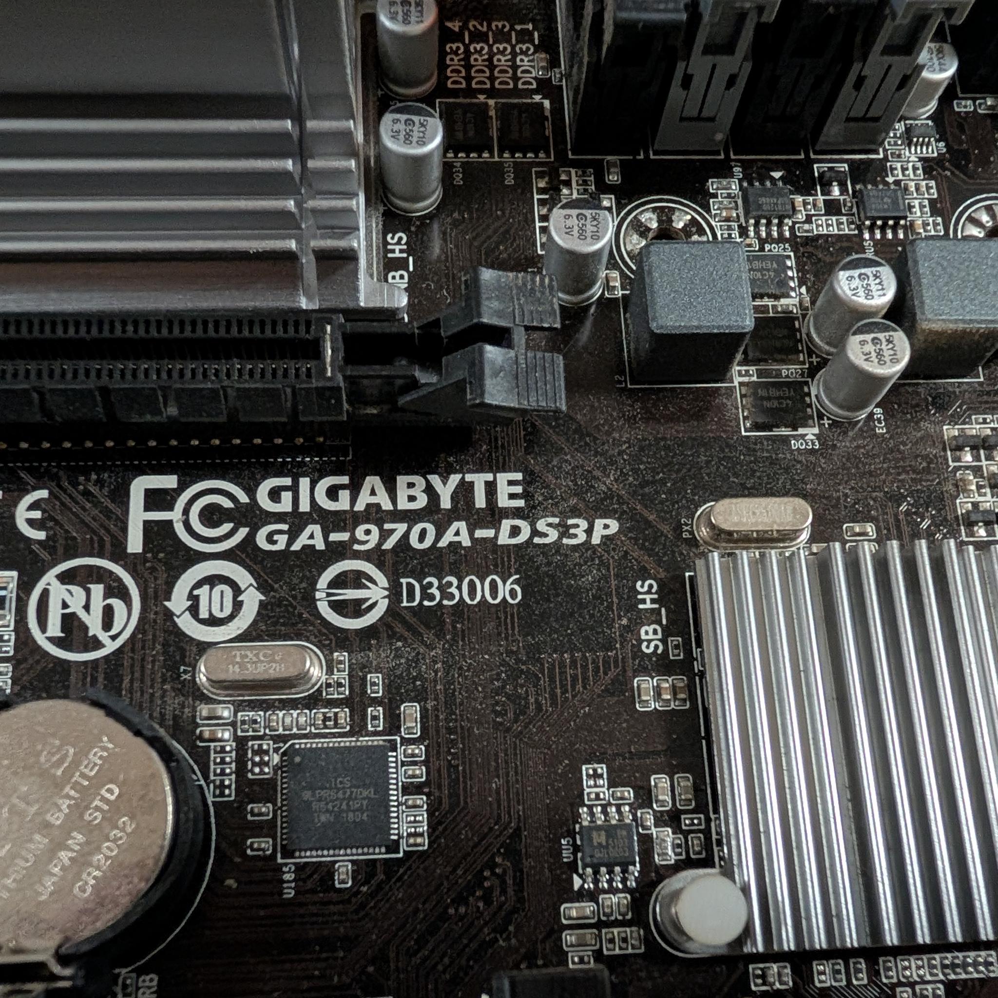 Gigabyte 970A - AMD FX 8350 + 24GB DDR3