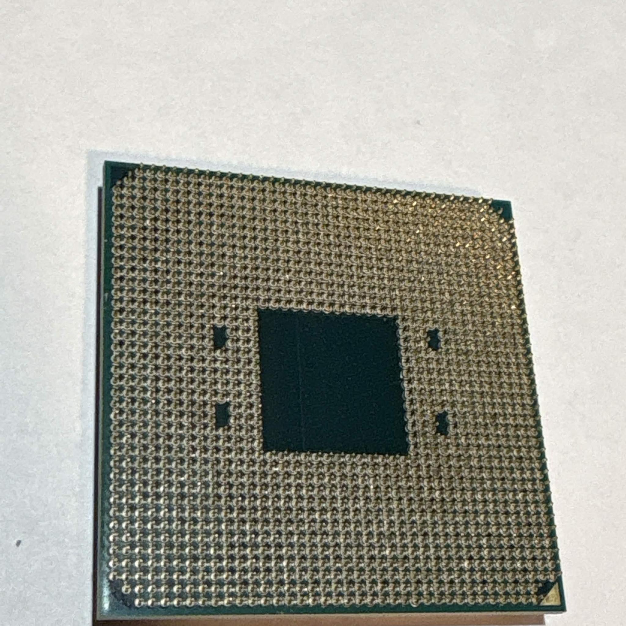 AMD Ryzen 7 3700X