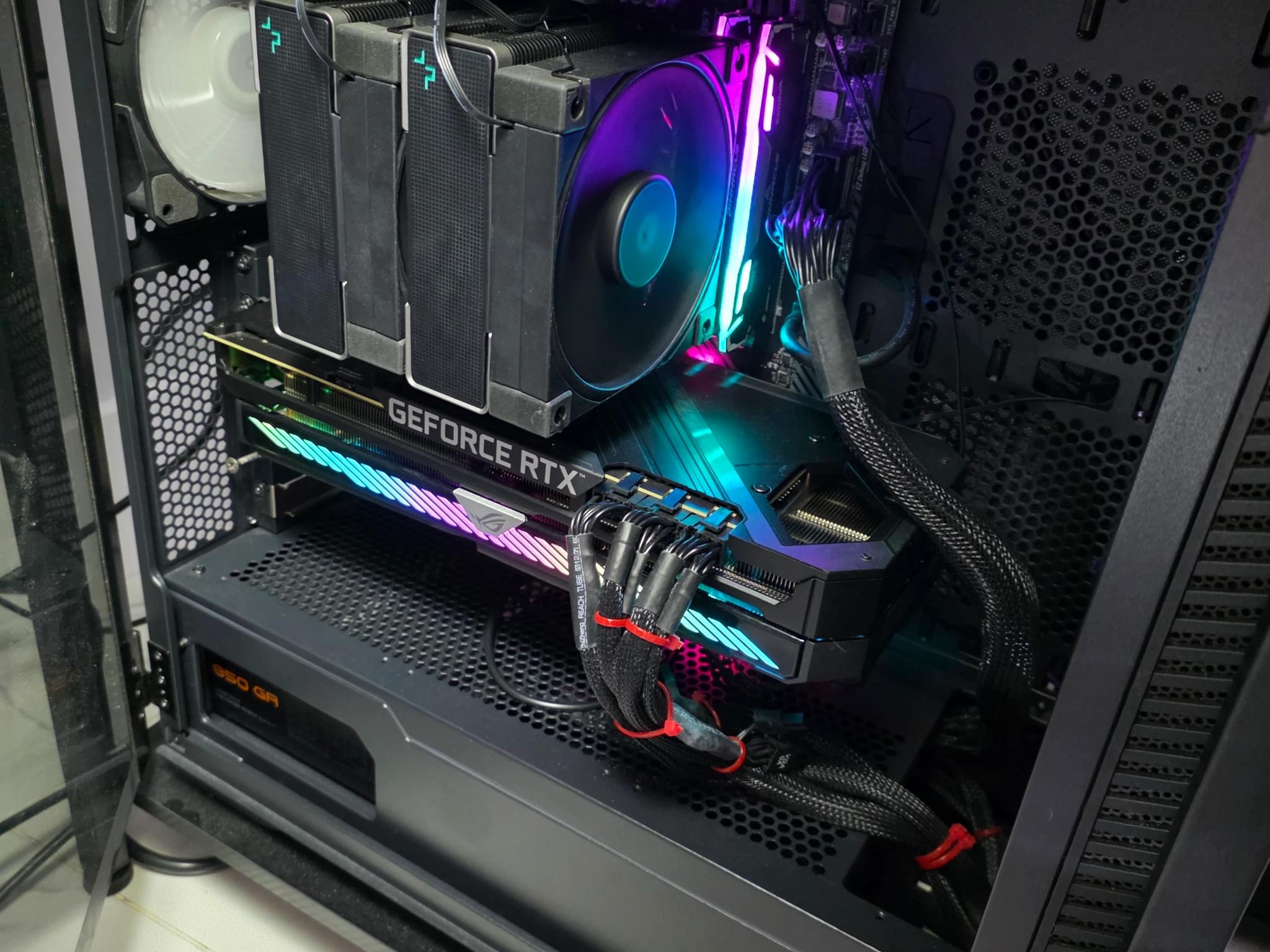 RTX 3080 12GB, Ryzen 5700X