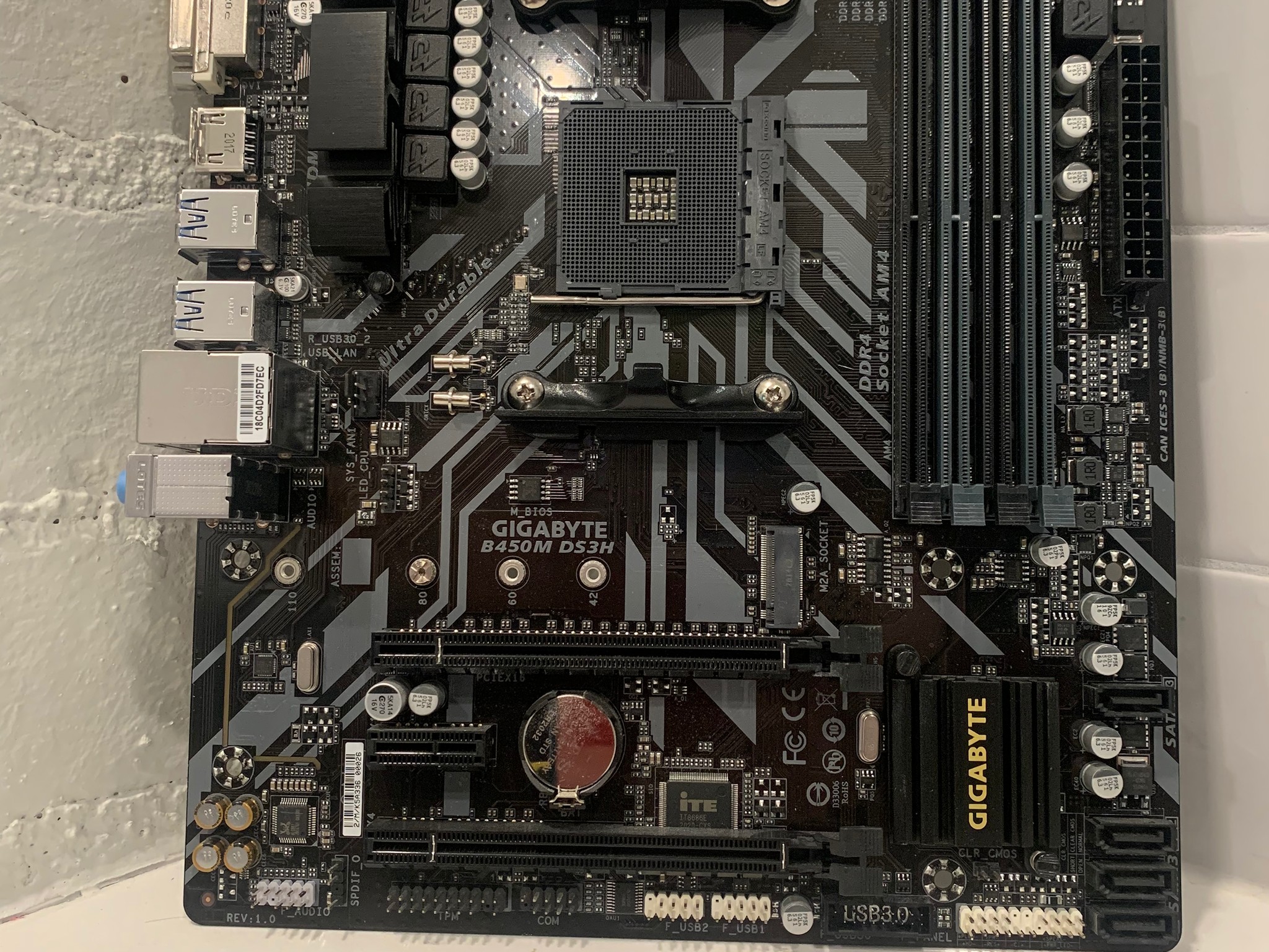 Gigabyte B450M DS3H Micro ATX Motherboard