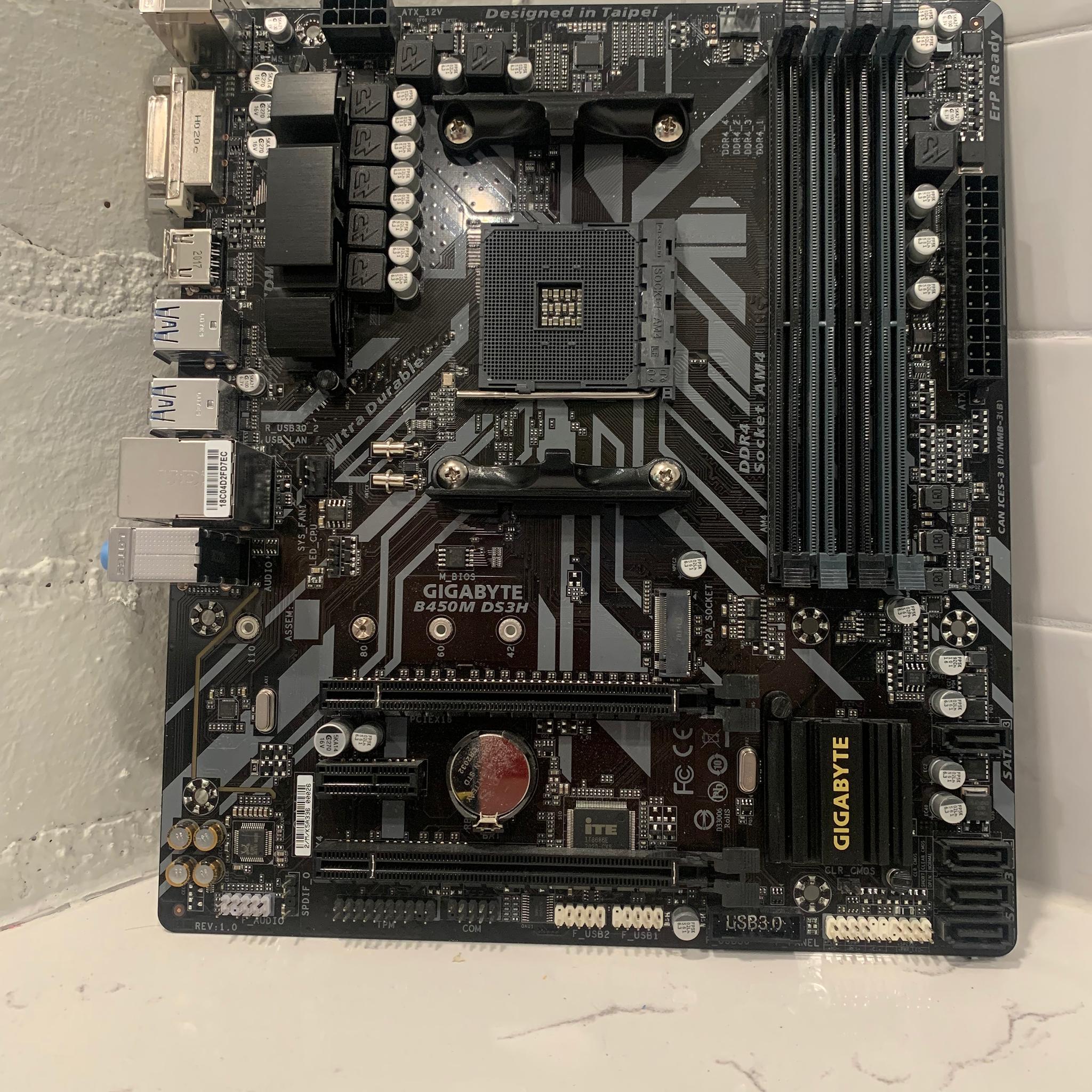 Gigabyte B450M DS3H Micro ATX Motherboard