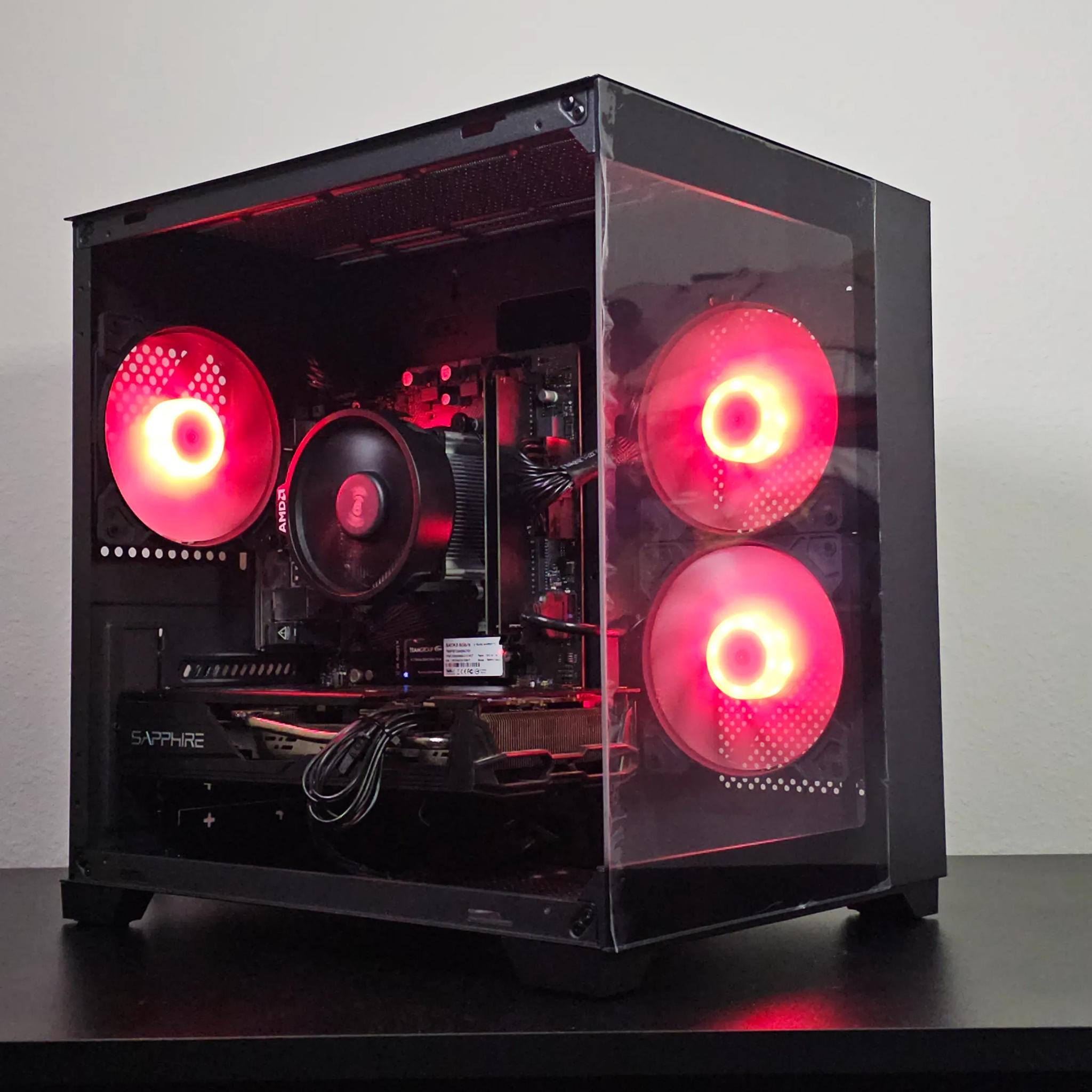 Midrange 1080p / RX 5700-XT 8GB / Ryzen 5 3600 / 16GB DDR4 / 256GB SSD + 3TB HDD