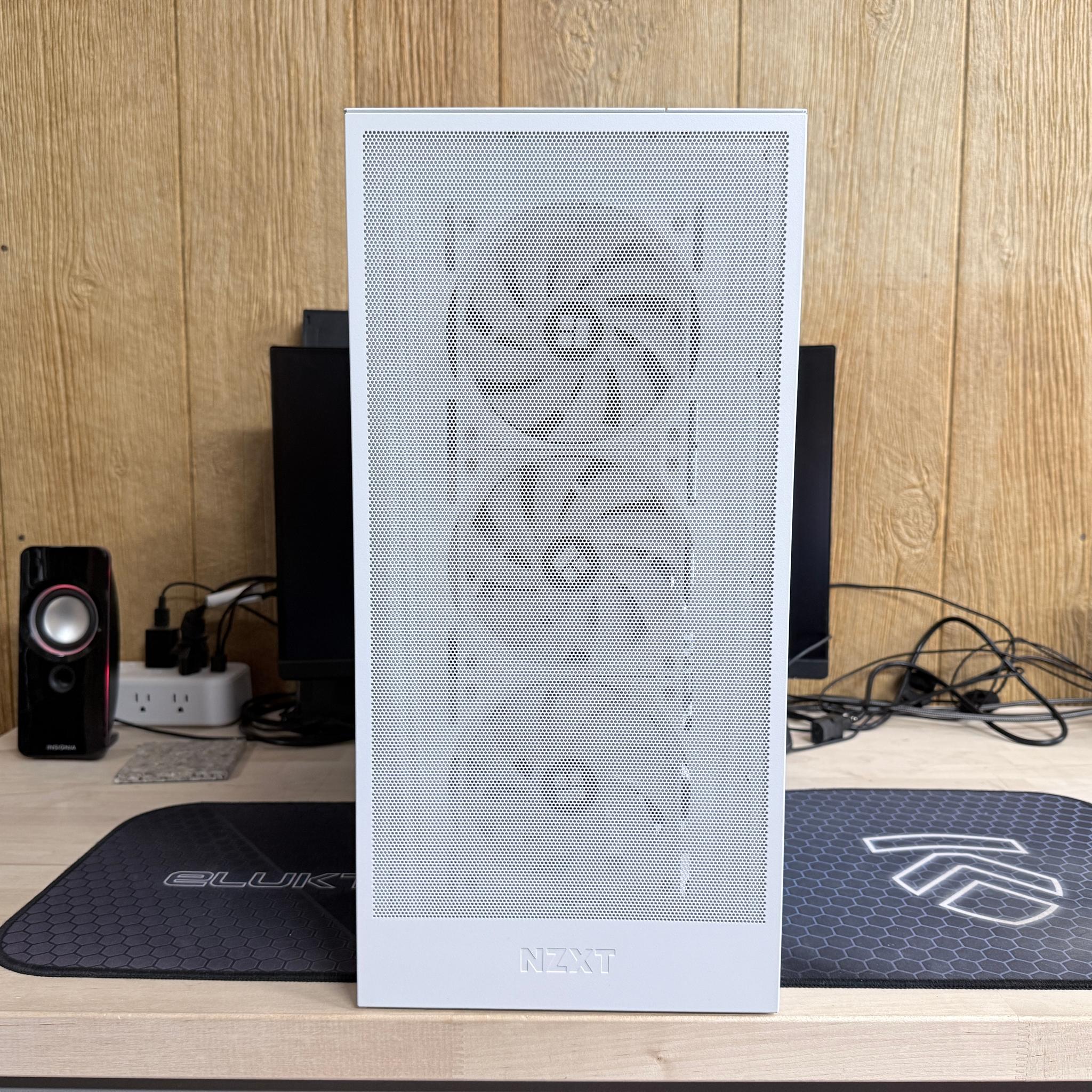 AMD Ryzen 7 7800X3D, 32GB 6000 MT/s, 1TB, RX 6800 XT 16GB - Beautiful Gaming PC!
