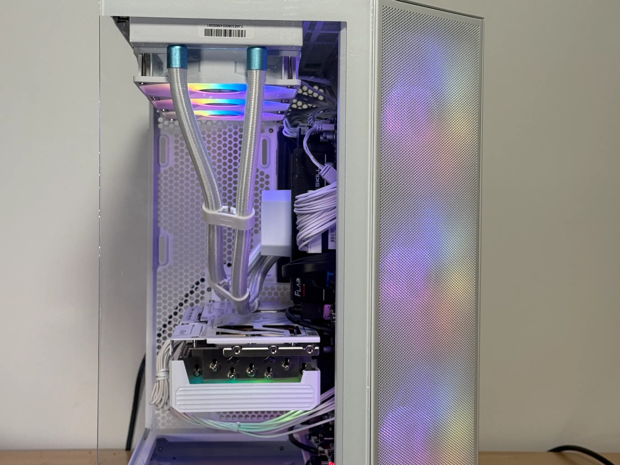 RX 9070XT STEEL LEGEND Ryzen 7 7800x3d Gaming PC