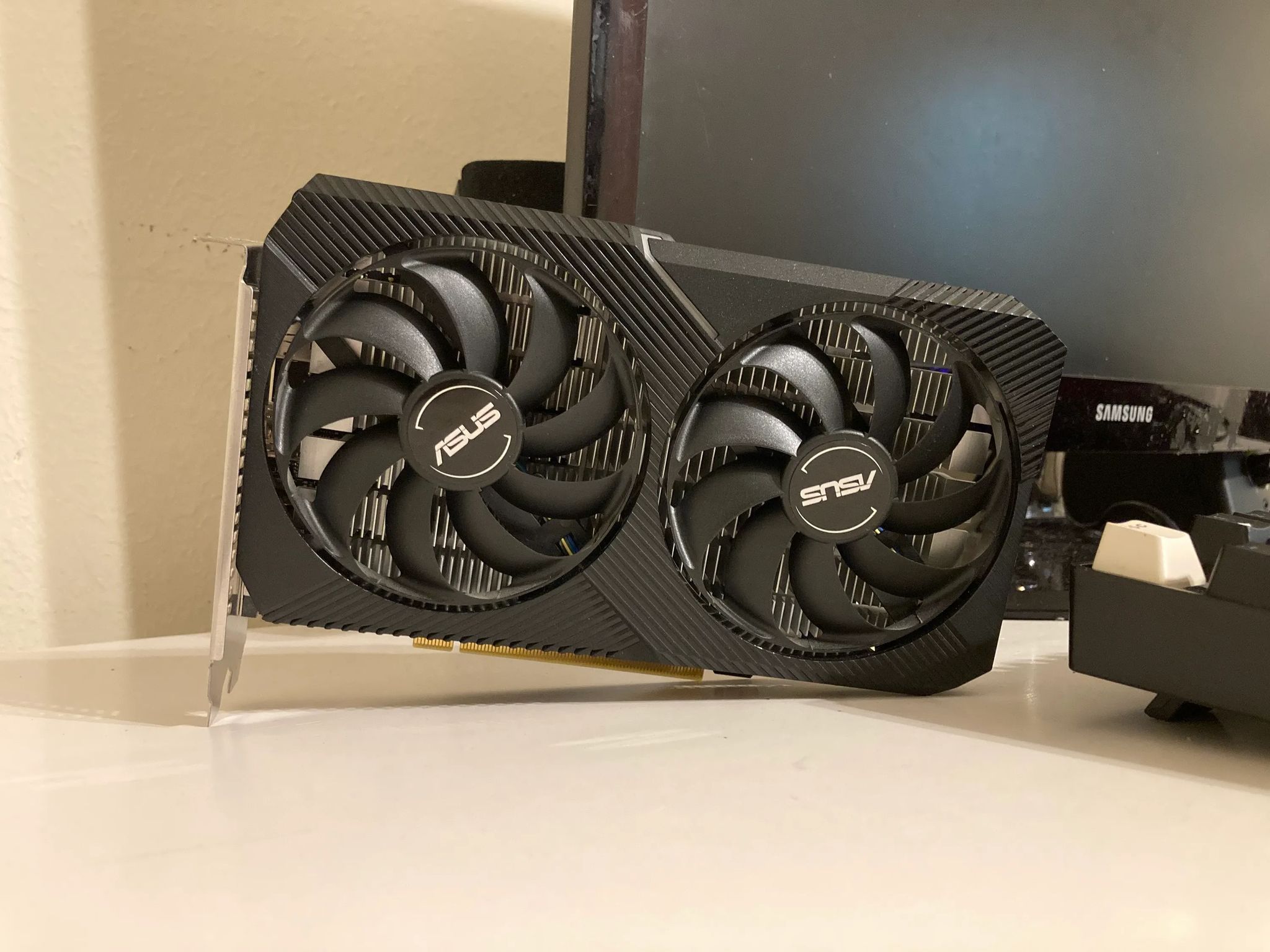ASUS GTX 1650 4GB
