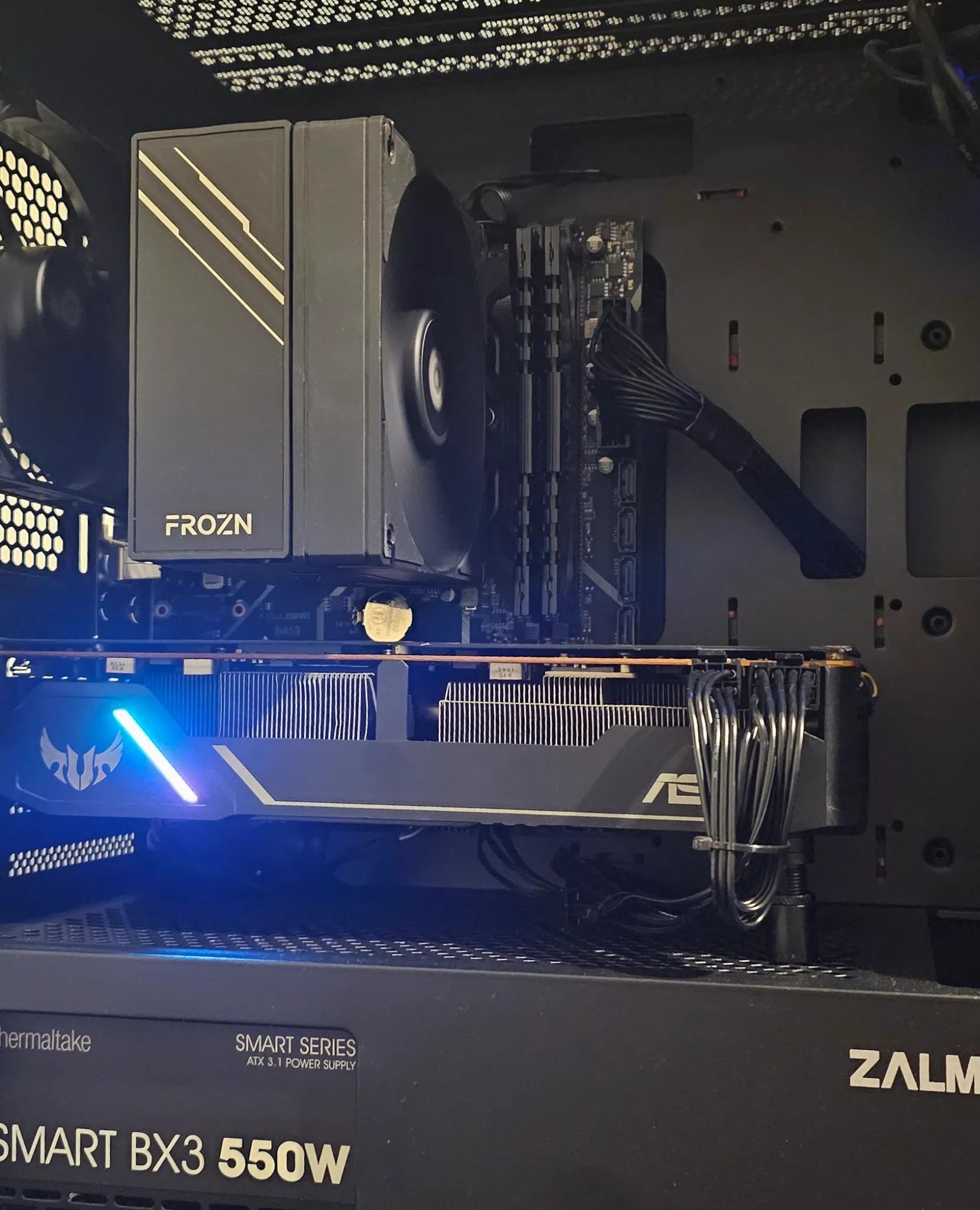 Ryzen 5 3600 RX 5700 8GB Low Profile all black build