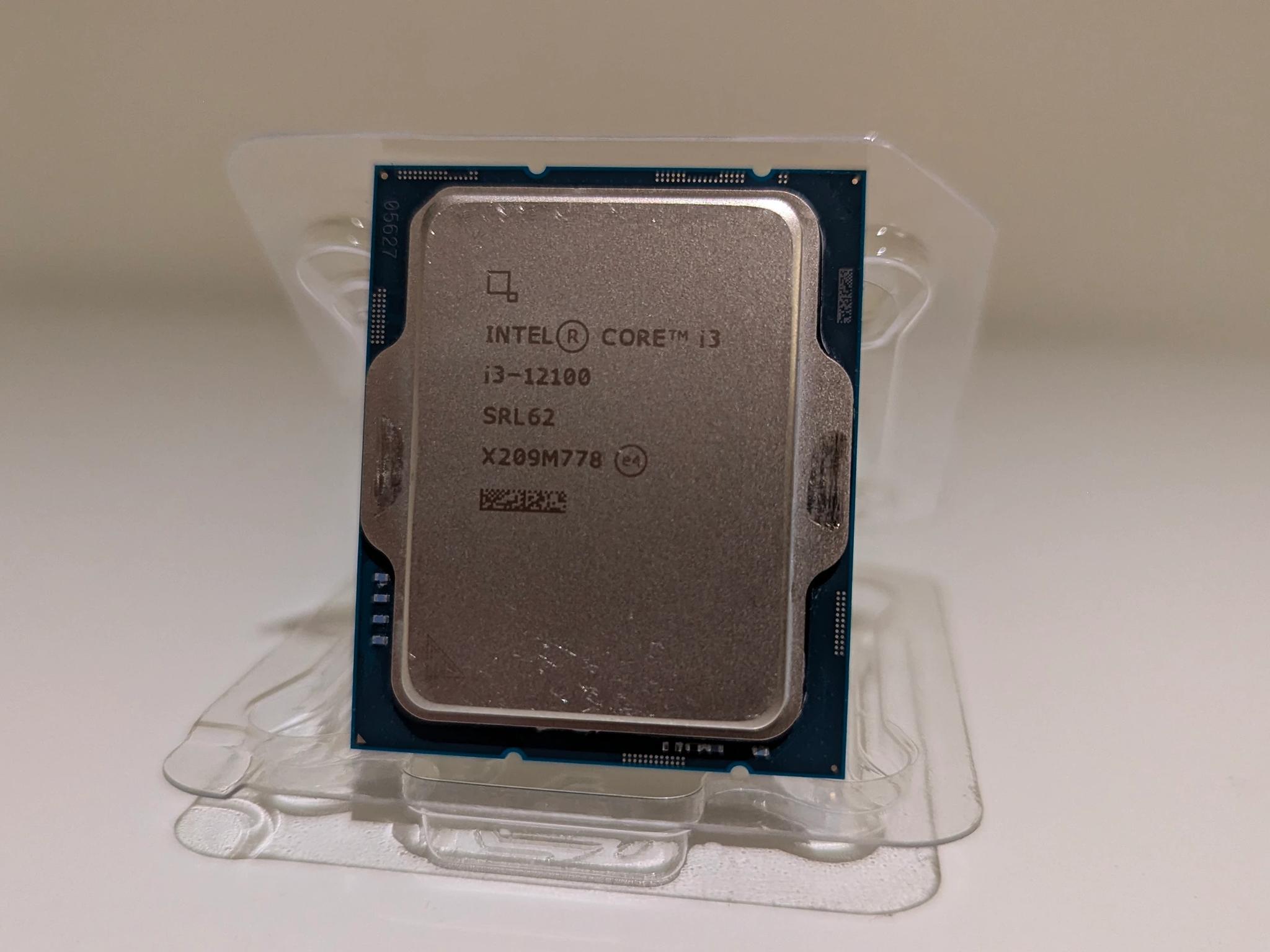Intel Core i3-12100