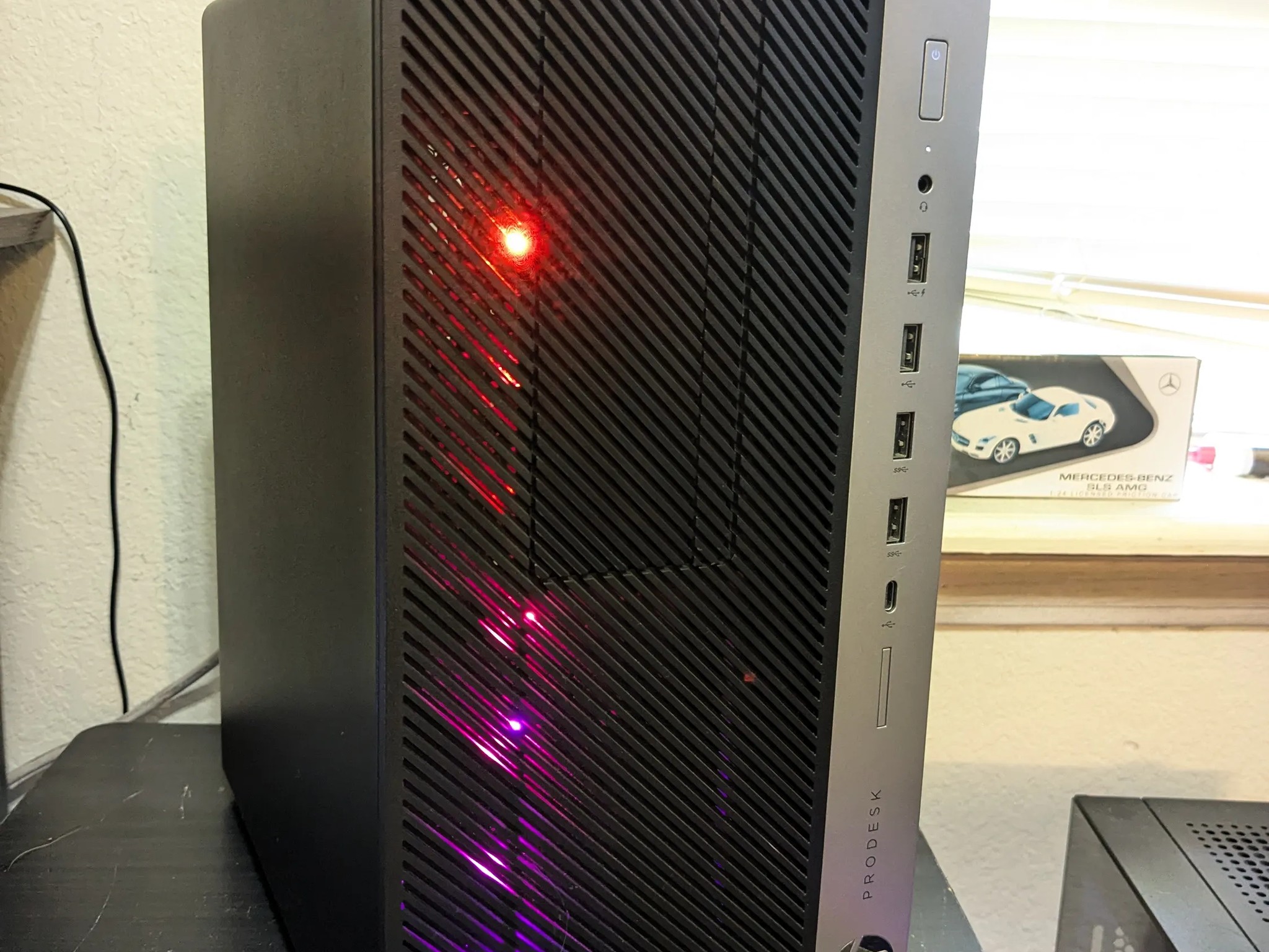 Intel Dual Core, 16GB RAM, 4GB AMD Graphics, 400GB SSD, Win10, Wifi, RGB