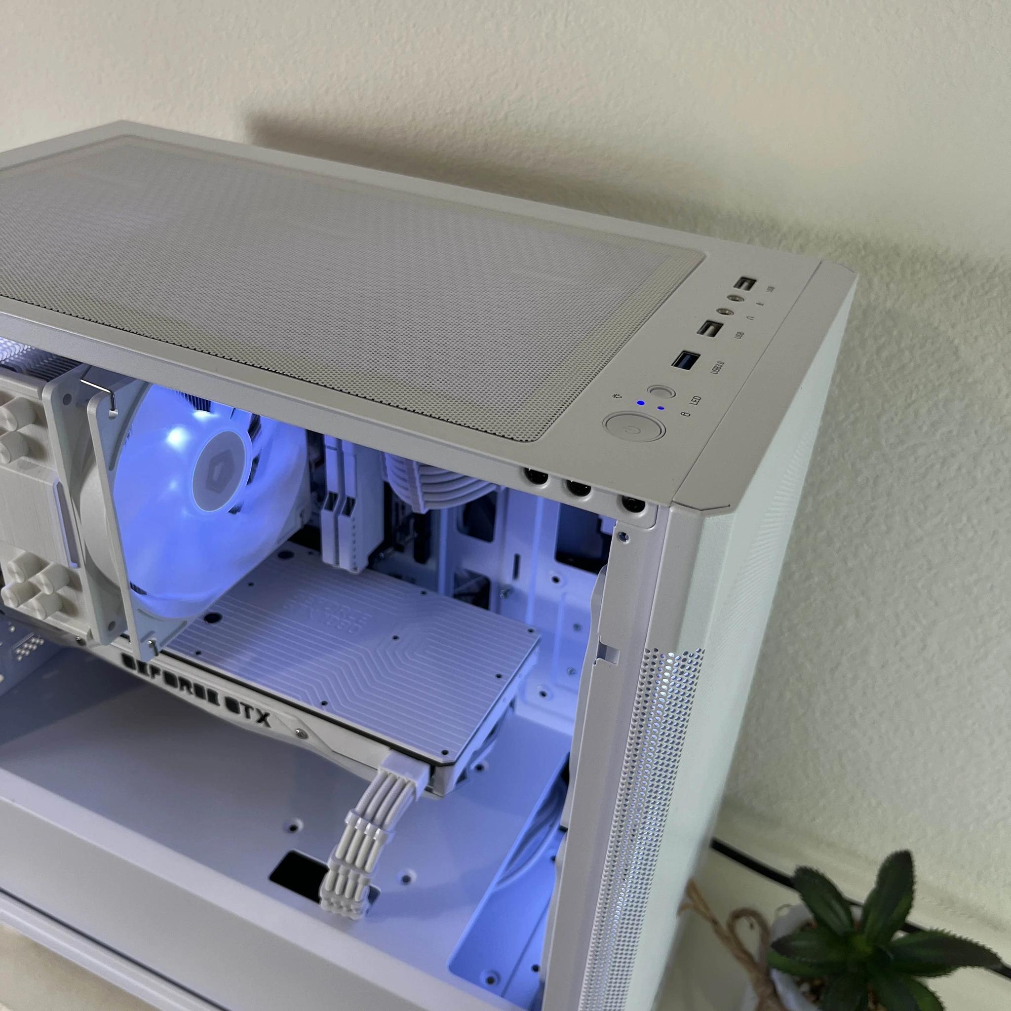 White Gaming PC | Ryzen 5 + GTX 1080 8GB