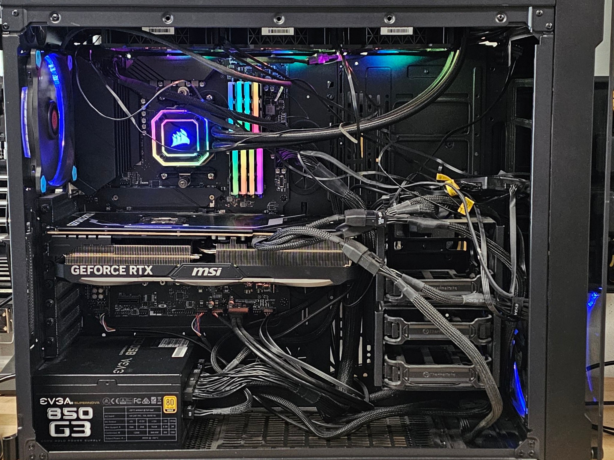 Thermaltake View 71 Tempered Glass Edition Full-Tower PC Case