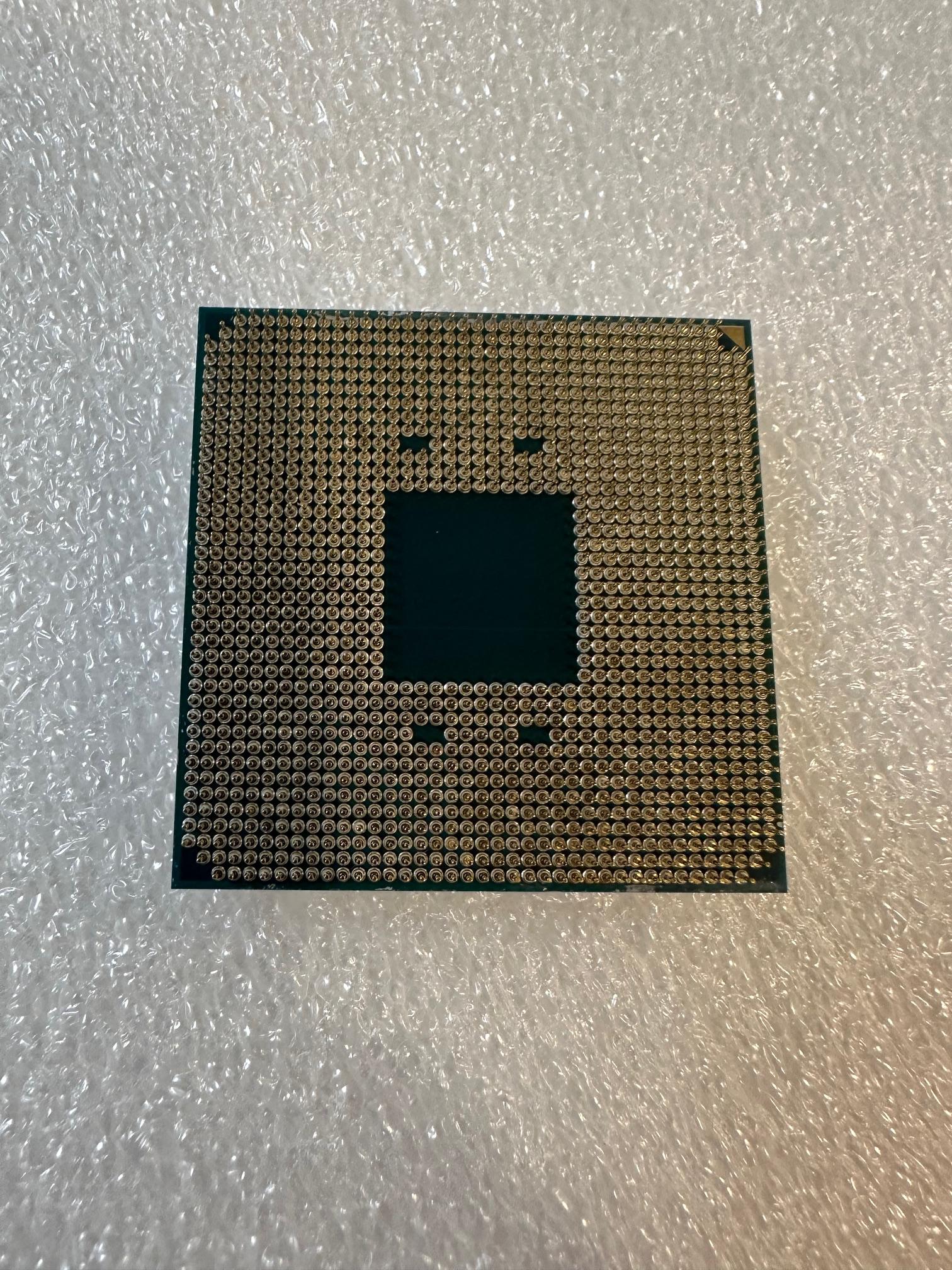 AMD Ryzen 9 5900X Desktop Processor (4.8GHz, 12 Cores, Socket AM4)