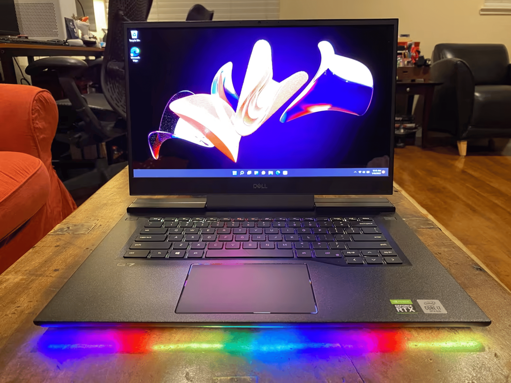Dell G7 7500 - Intel Core i7-10750H - 32GB RAM - 4K60P OLED - RTX 2070 Max-Q