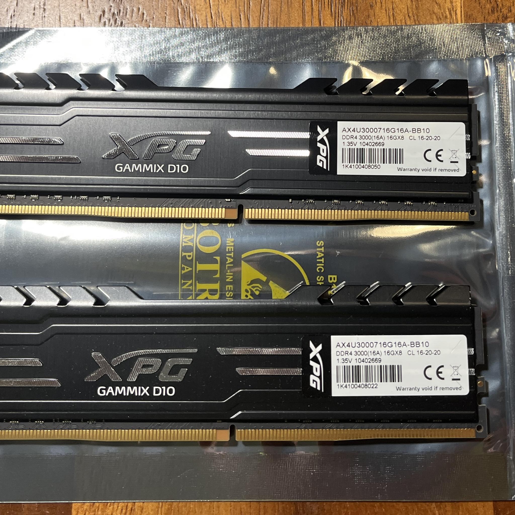 XPG GAMMIX D10 32GB (2x16GB) DDR4 RAM 3000MHz (AX4U32000716G16A-BB10)