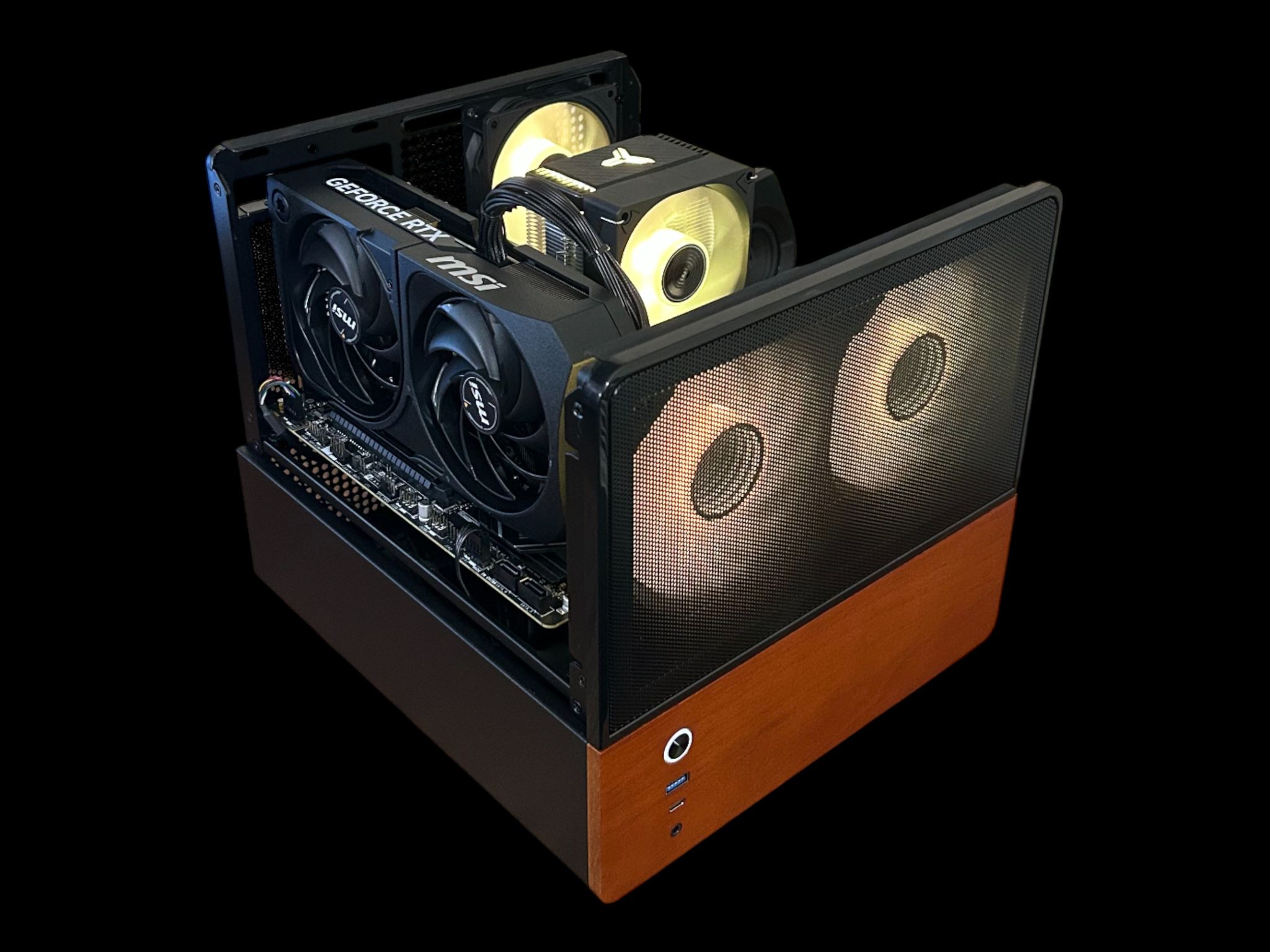 RTX 5070 12GB | Ryzen 5 7600X3D | 32GB DDR5 6000MT/s | 2TB NVMe | The Navigator