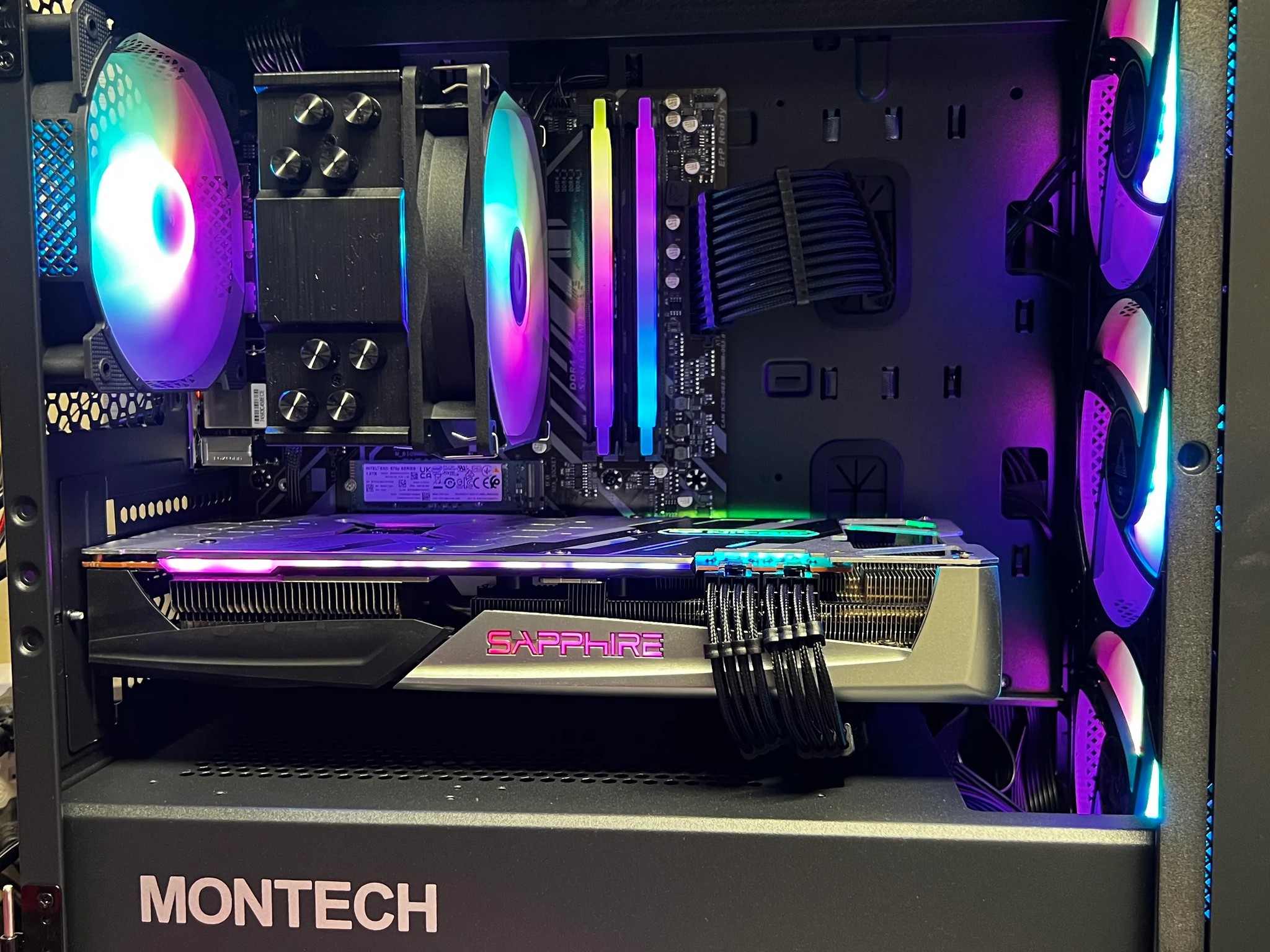 Phoenix || Ryzen 5 3600 w/ Sapphire Nitro+ RX 5700 XT