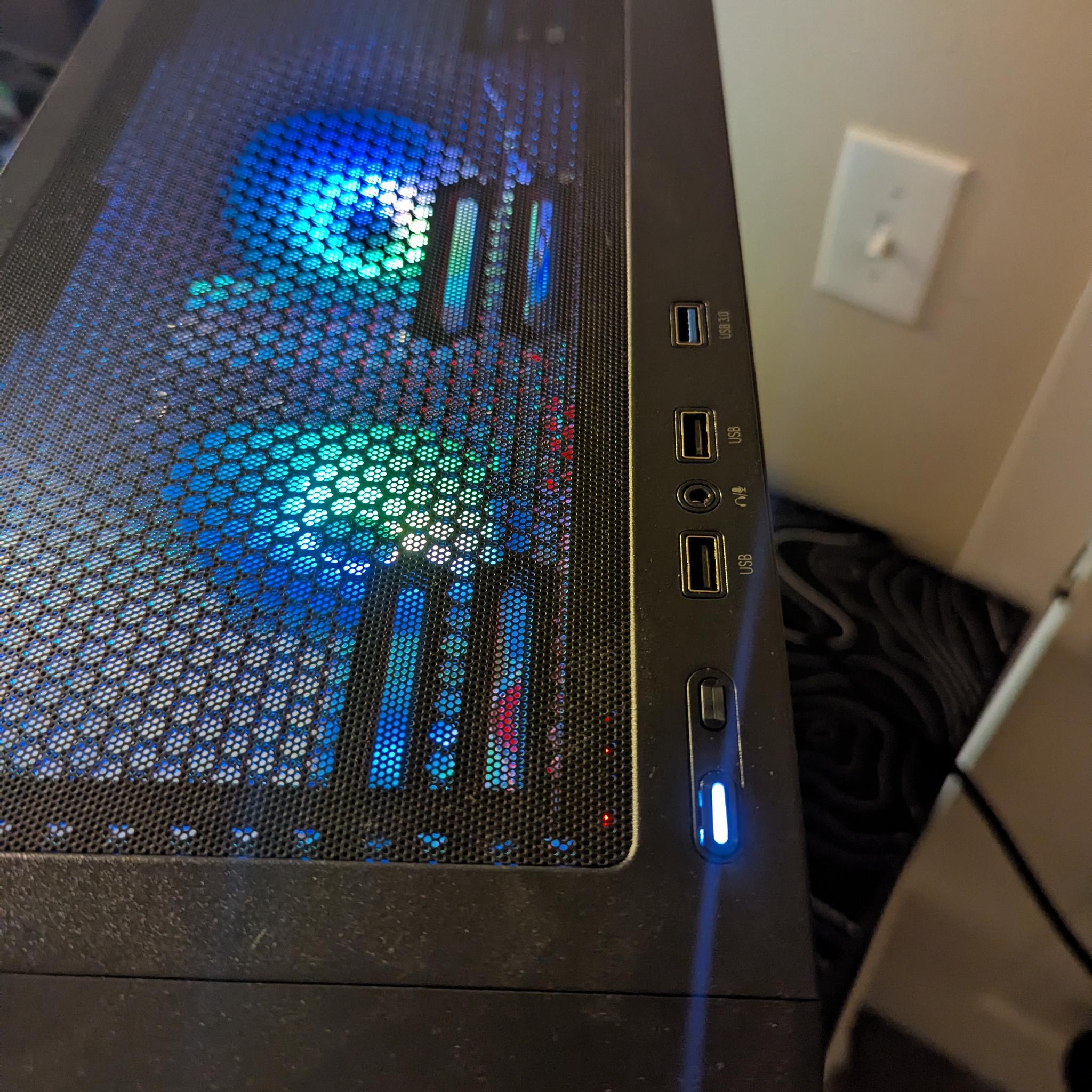 Gaming PC | GTX 1080 | INTEL I7-7700K | 16GB RAM | 512 GB SSD | ARGB | ATX
