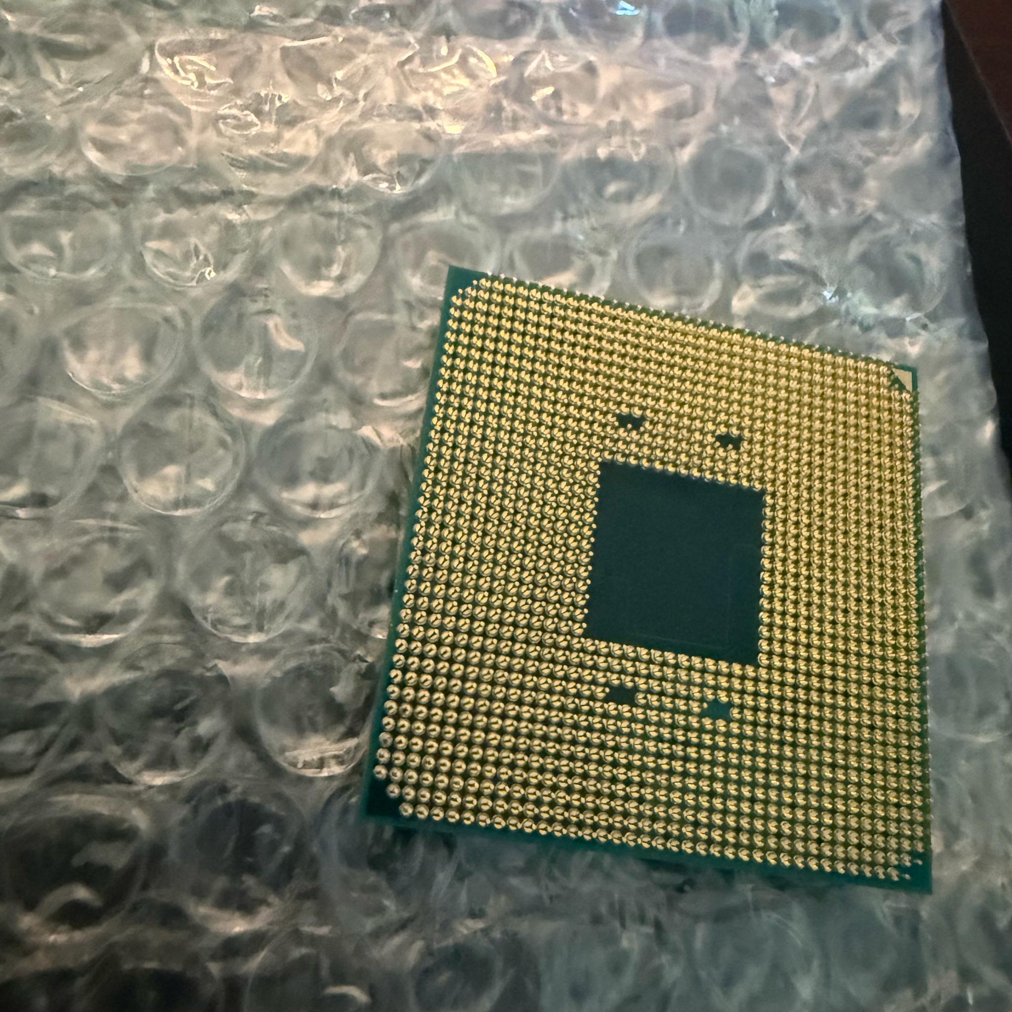 AMD Ryzen 5 3400G