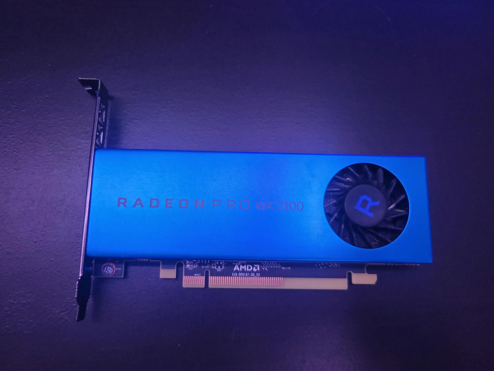 AMD Radeon Pro WX 2100