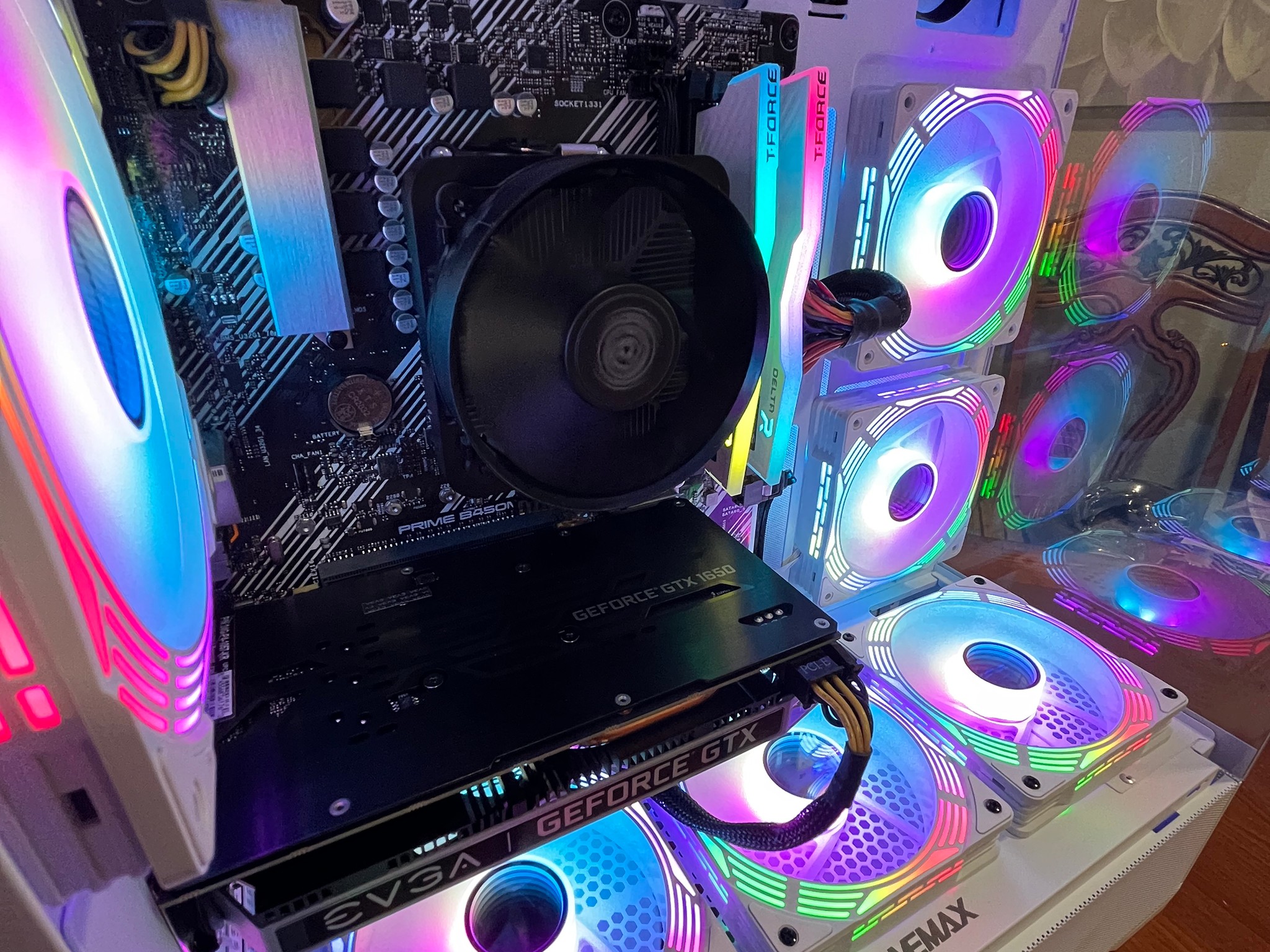 Custom RGB Gaming Computer/PC