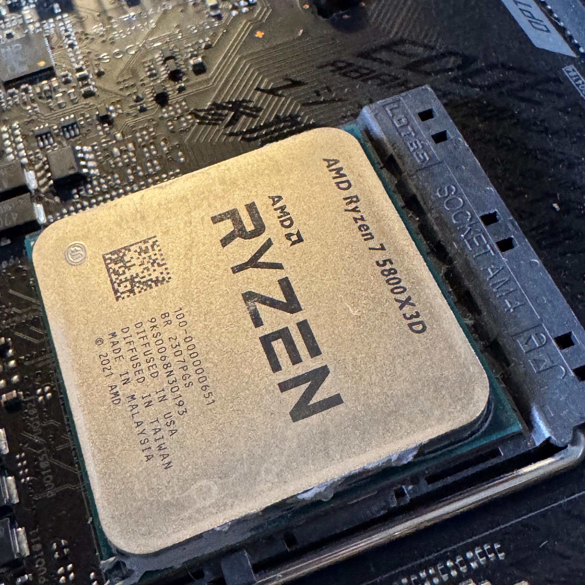 RYZEN 7 5800X3D | 32GB DDR4 | ASUS ROG STRIX X570I |
