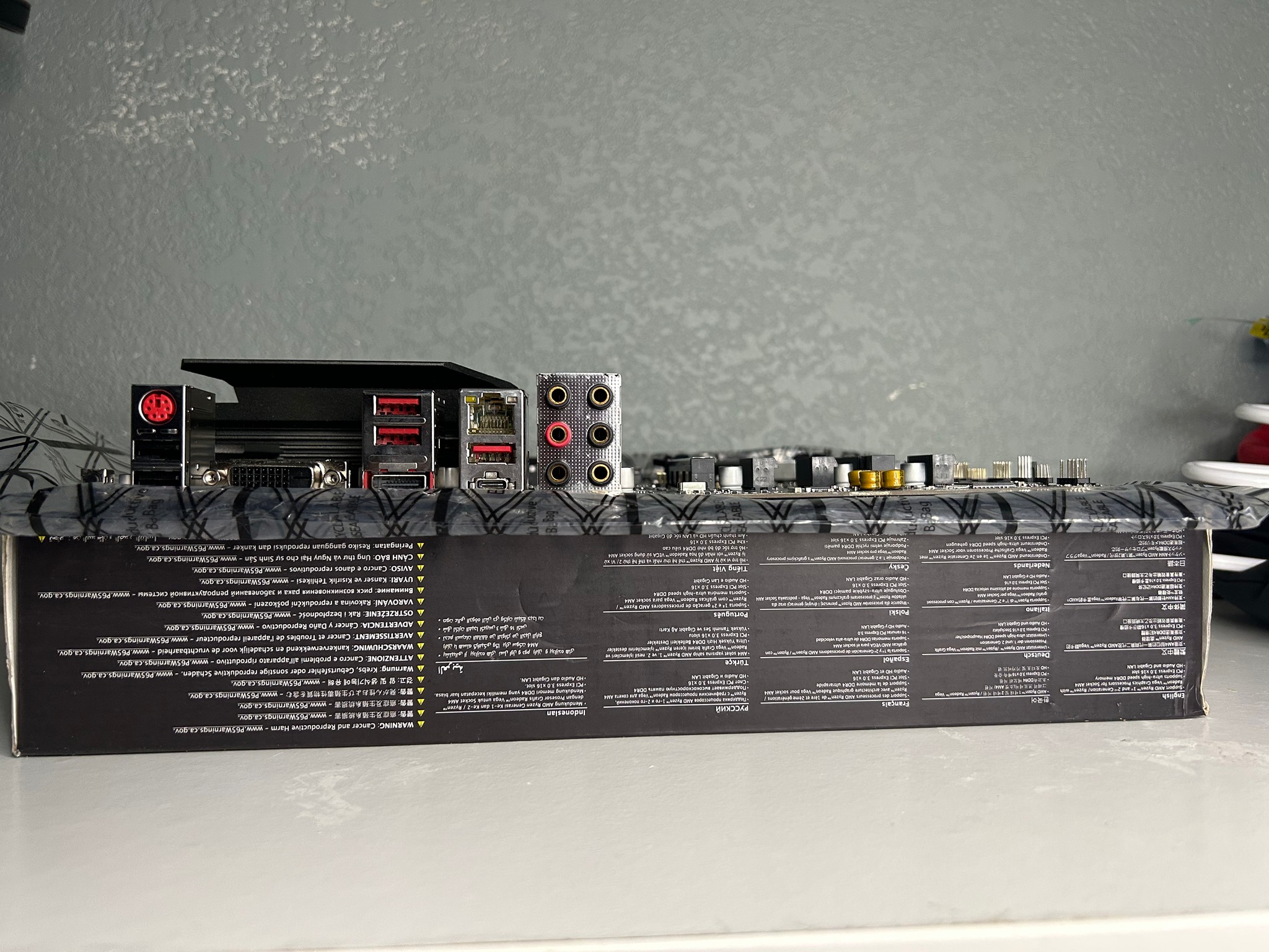 MSI B450 Tomahawk ATX AM4 Motherboard