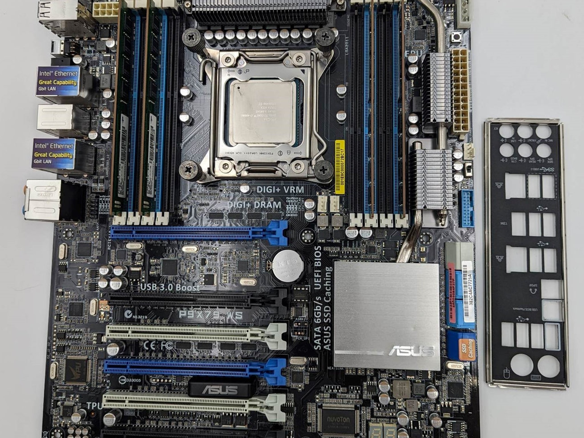ASUS x79 Motherboard kit w/ i7-4960x, 32gb ram, and 240mm AIO