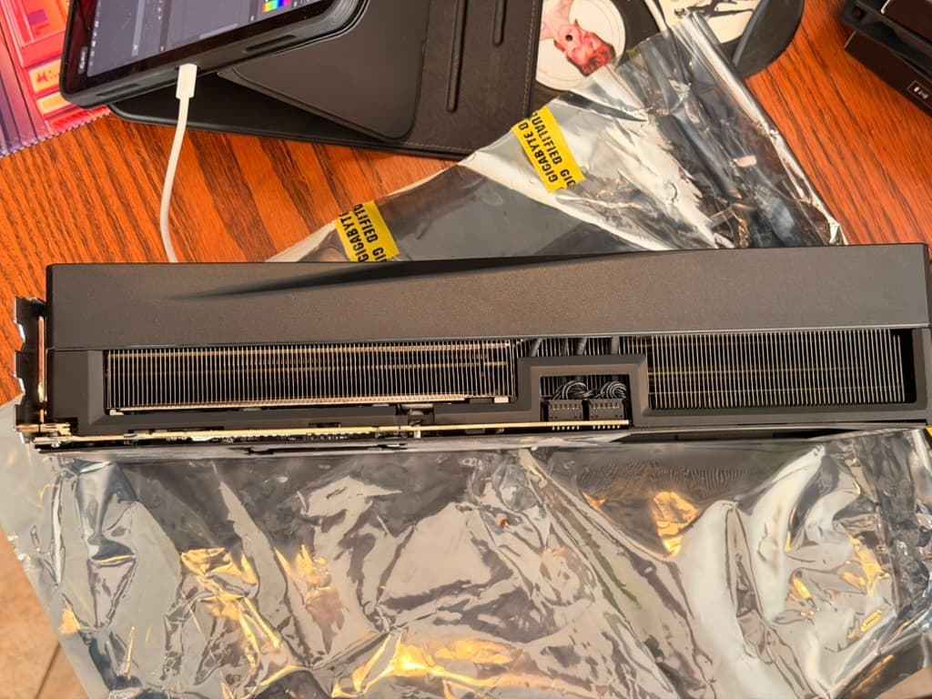 GIGABYTE AORUS GeForce RTX 5090 MASTER 32G