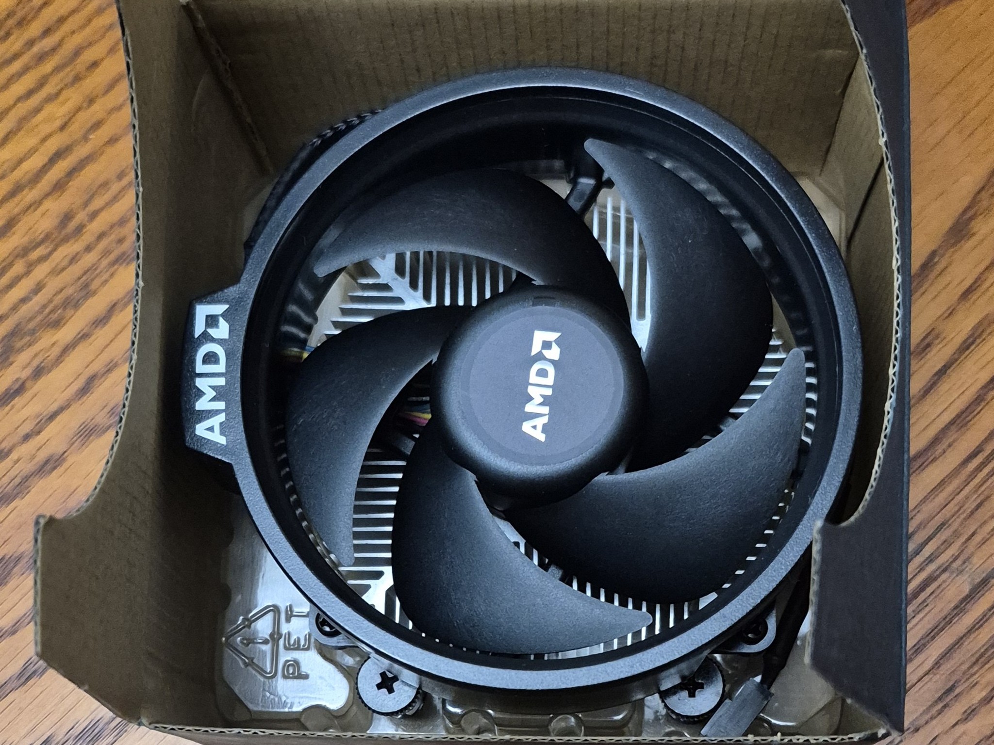 Bundle Gaming Gigabyte X570 Board, Ryzen 9 5950X, Kingston Fury 32GB RAM, Power Color RX580 8GB GPU