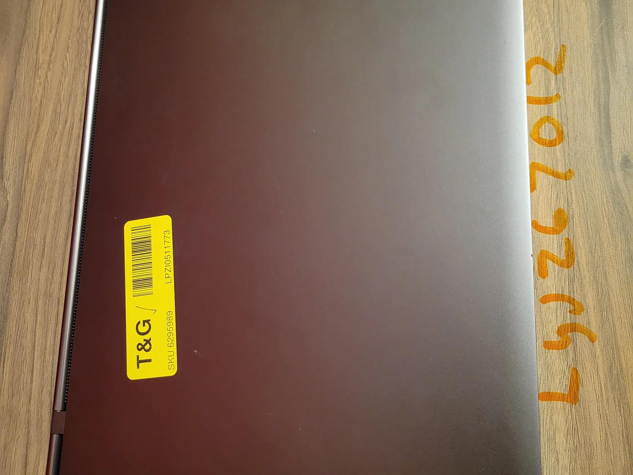 Lenovo Yoga C930 Laptop - 14" Touch Screen - 256gb ssd - intel i7