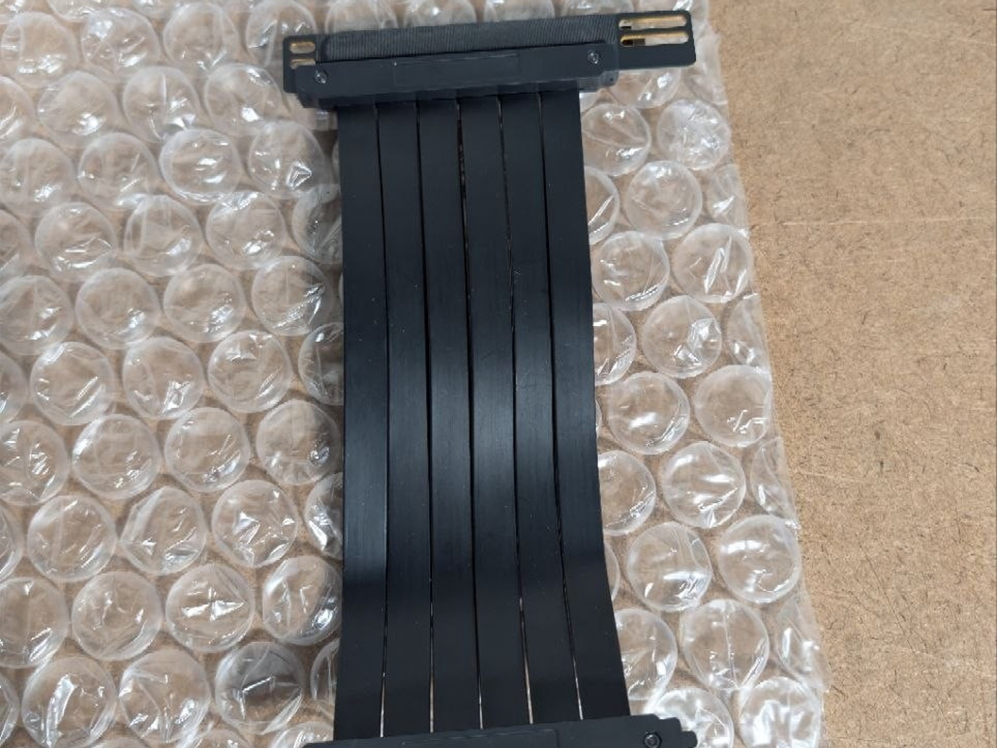 Alphacool Aurora Vertical GPU Mount with Riser Cable (11951)