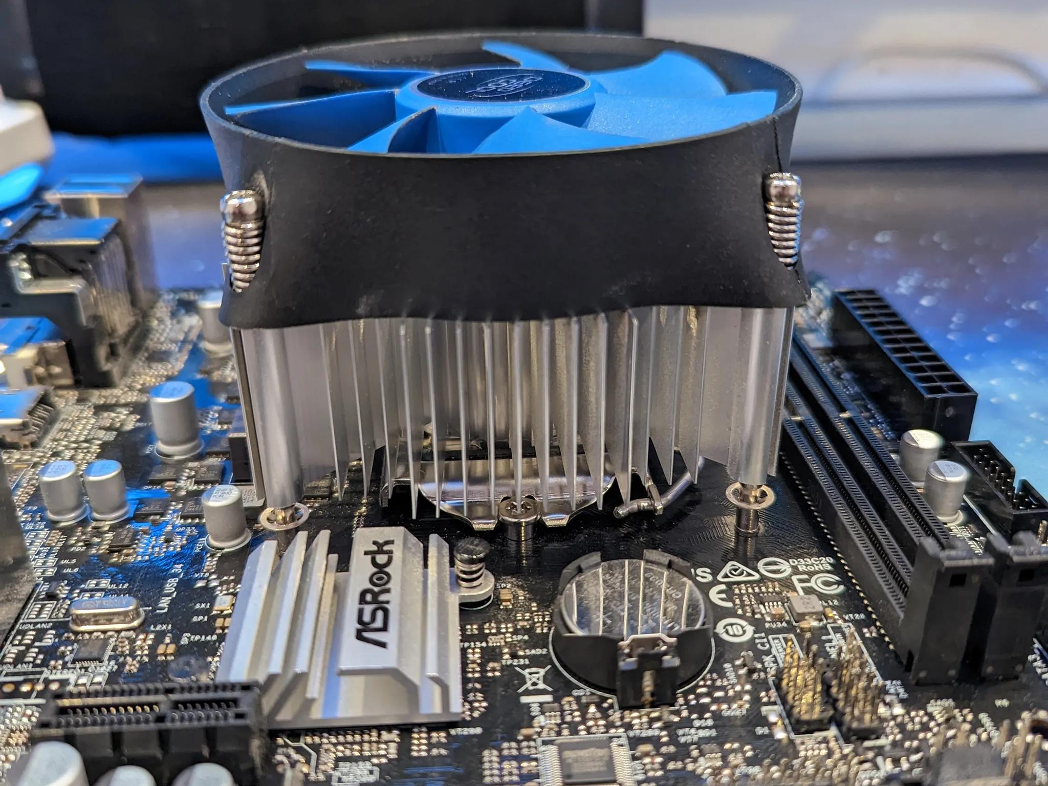 I3-9100F, H310CM-HDV, Deepcool Cooler Bundle