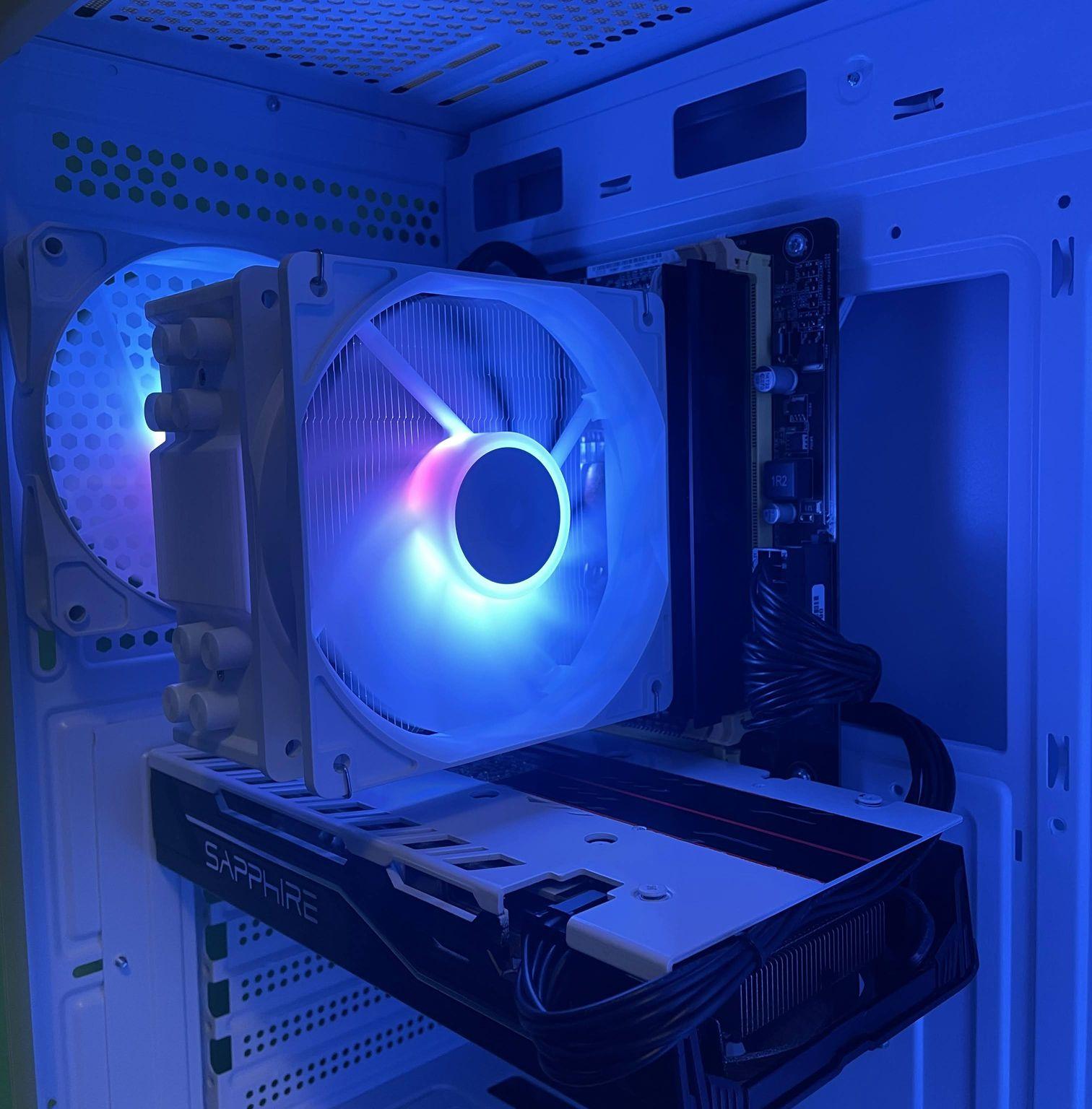 Frost White Budget Gaming PC | Intel i7 / AMD RX580 / 8GB / 1.1TB Win 11 Pro + Wi-Fi