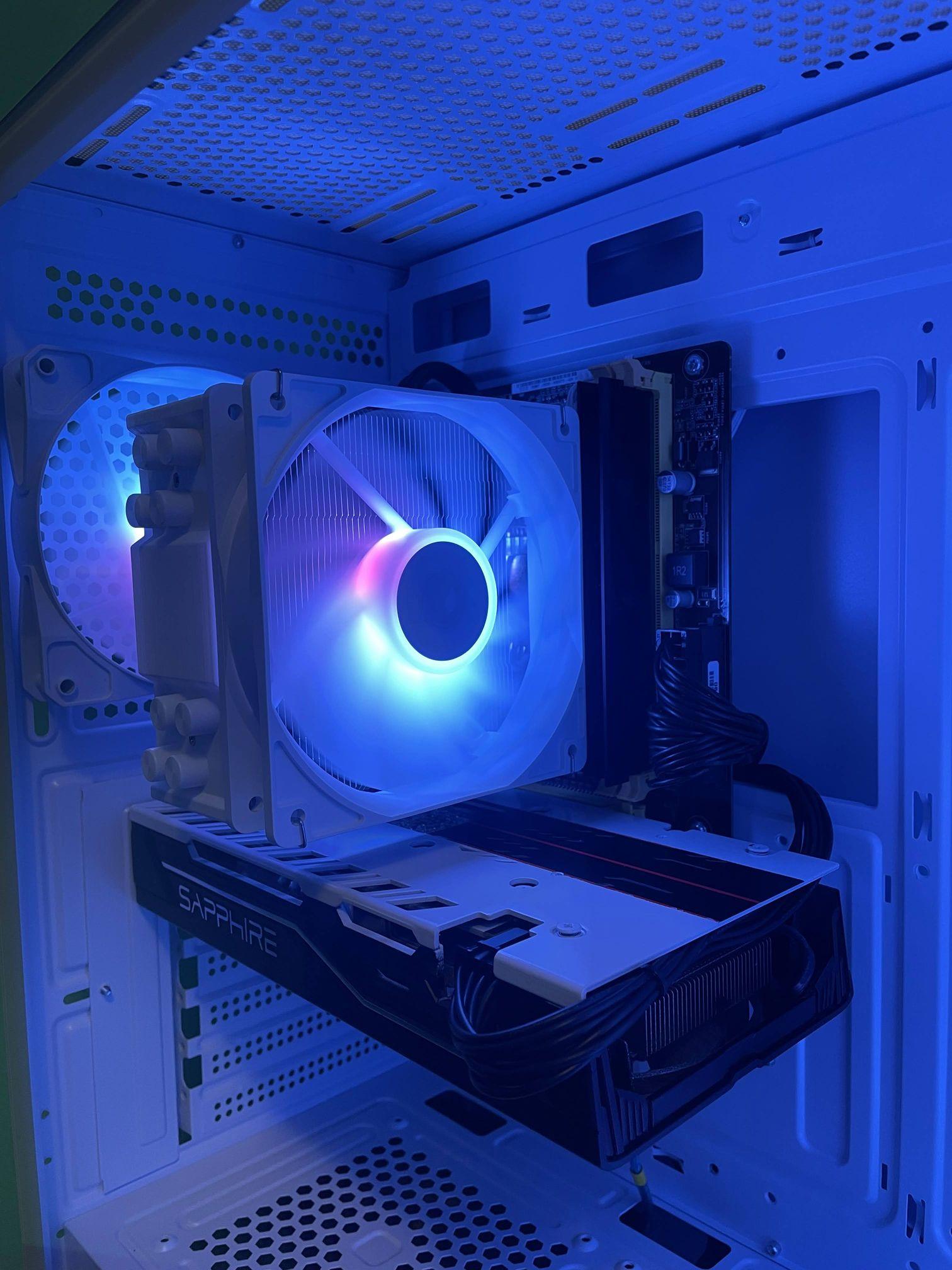 Frost White Budget Gaming PC | Intel i7 / AMD RX580 / 8GB / 1.1TB Win 11 Pro + Wi-Fi