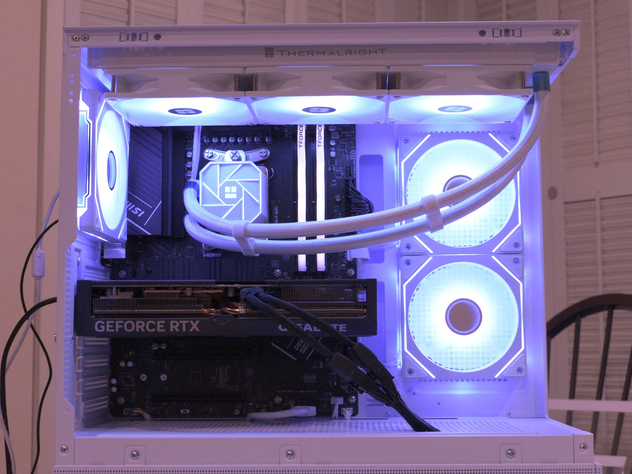 Gaming PC | Ryzen 7 7700X | RTX 4070ti 12GB | 32GB Ram DDR5 | 1TB nVME SSD | 1440p White Gaming PC