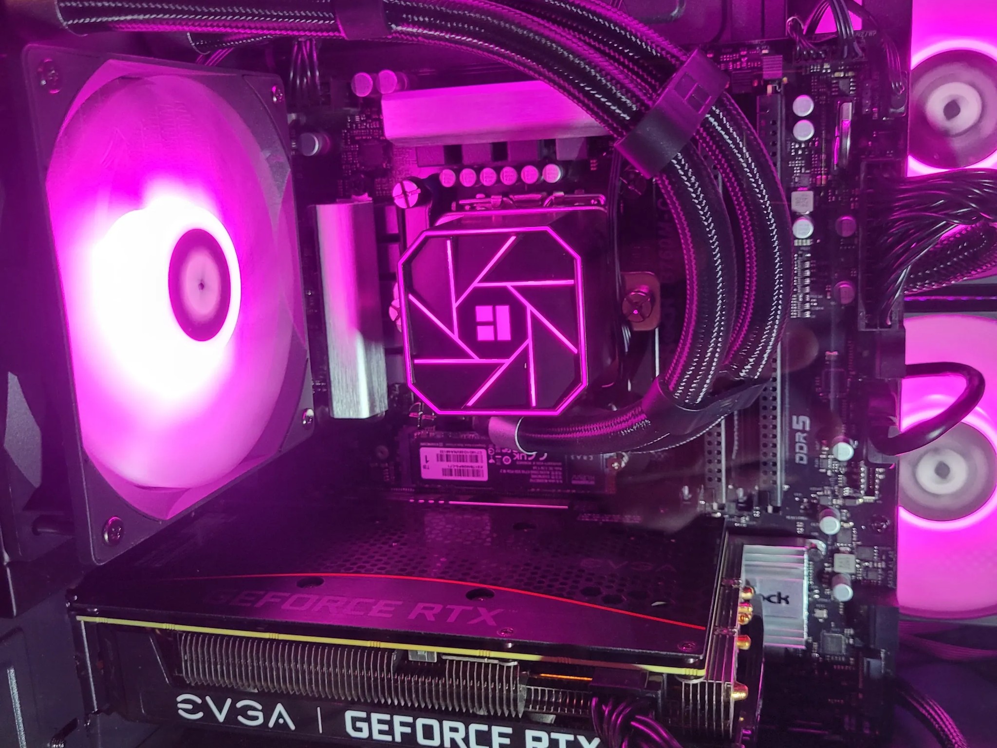 RTX 3060ti | i5-12400f | 32GB DDR5 | DREAM MACHINE