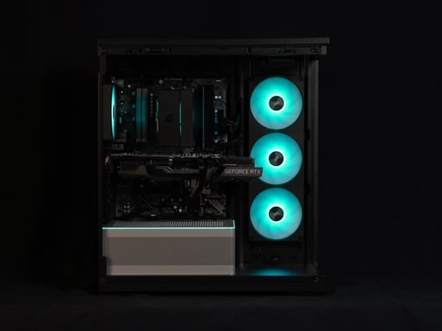 Clean Enthusiast Gaming PC - Ryzen 7 5700, RTX 3080, 32GB RAM, 1TB SSD