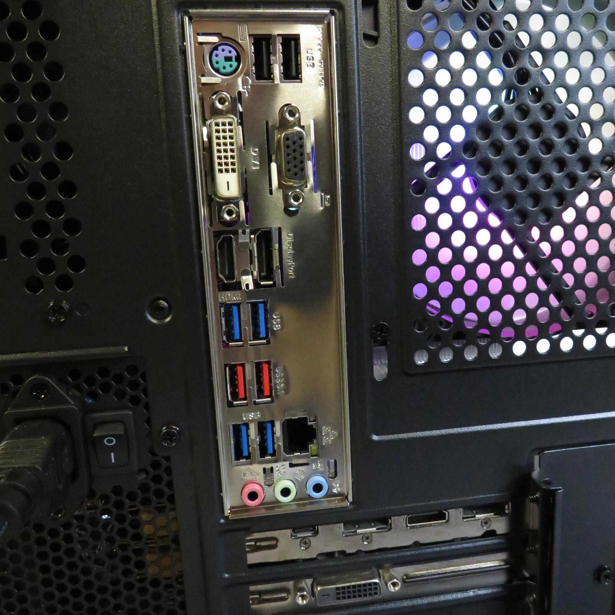 Mid Range GAMER! Ryzen 7 3700X + RTX 2070 + 16 GB DDR4 + 1 TB NVME