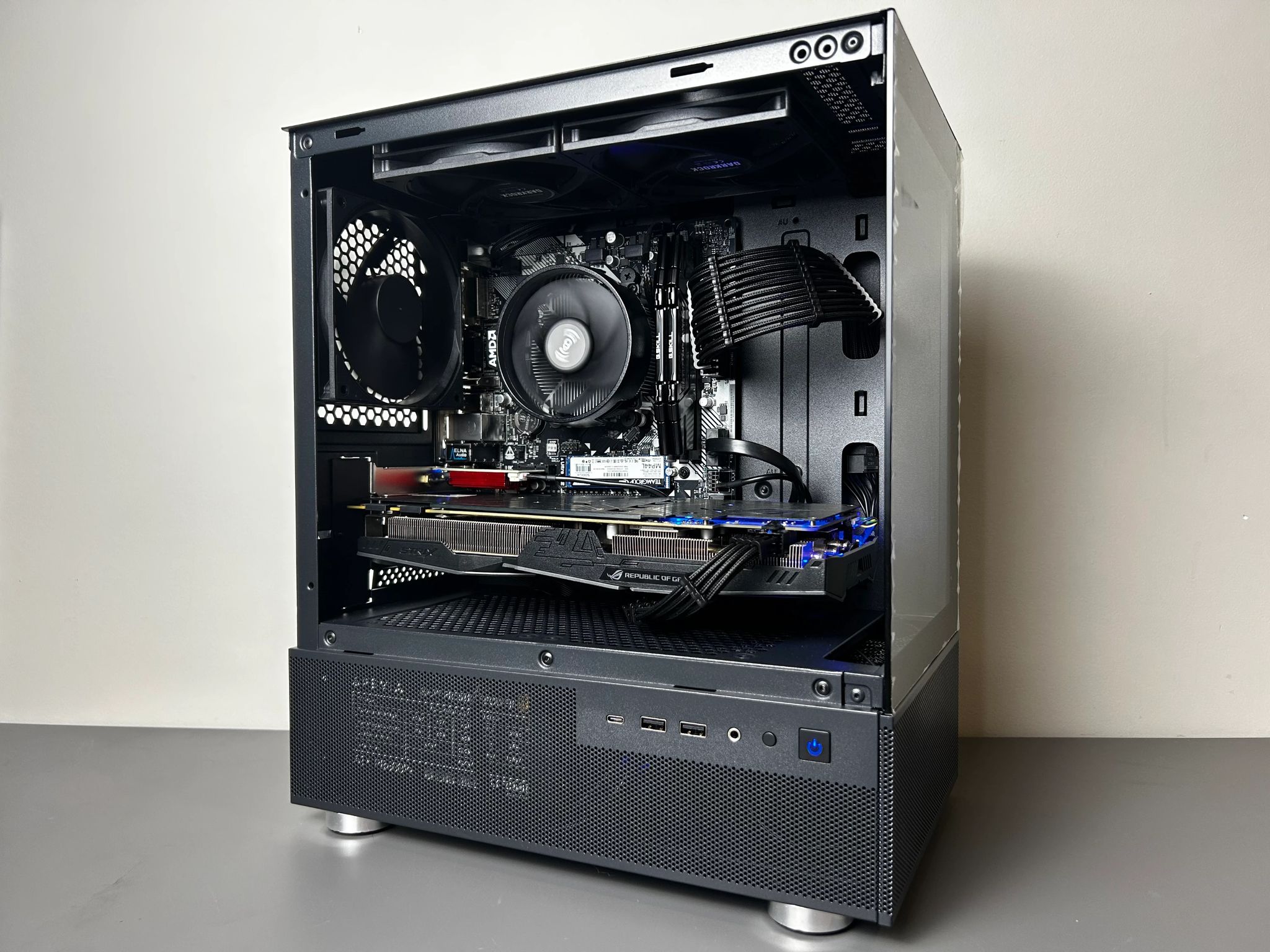 Black 1080p Esports Beast! | RYZEN 5 3600 | GTX 1070 | 16 GB RAM | Windows 11 | Wifi & BT included!
