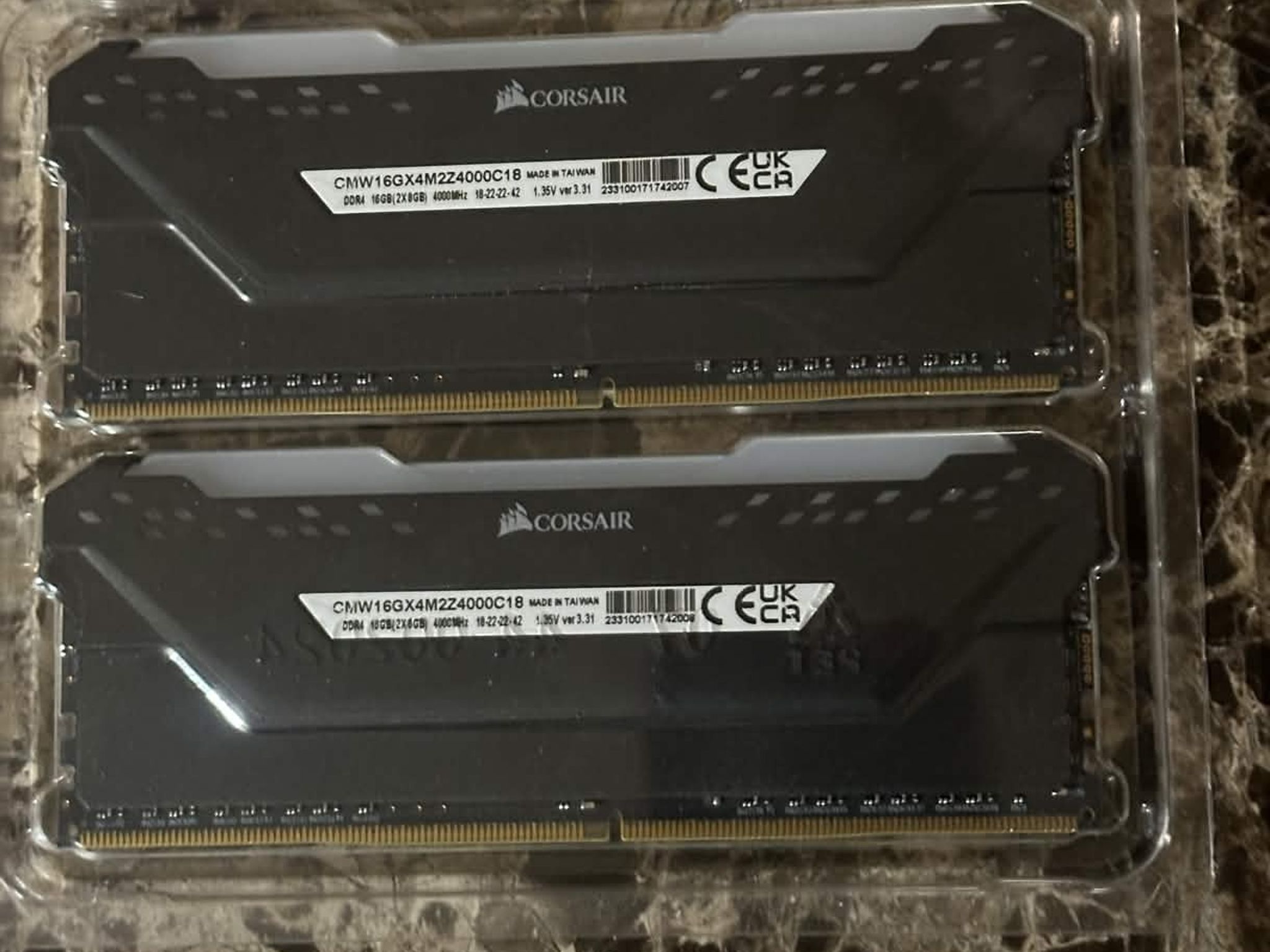 Corsair Vengeance RGB Pro 16GB (2x8GB) DDR4 4000MHz – Tested Working