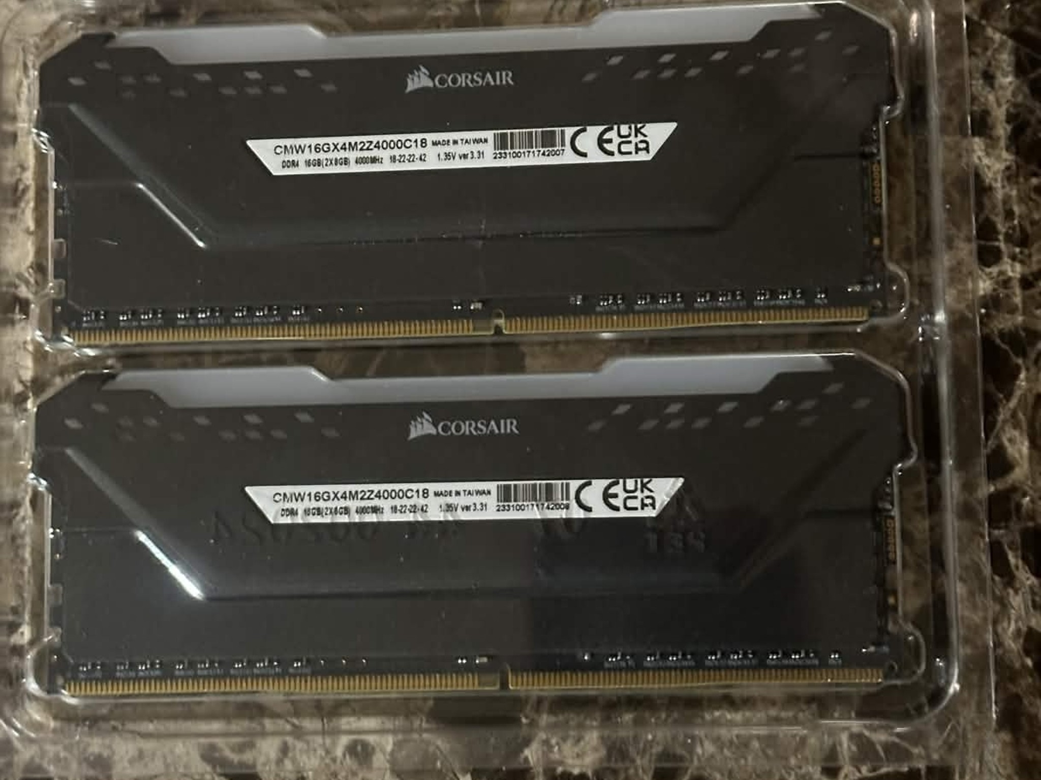 Corsair Vengeance RGB Pro 16GB (2x8GB) DDR4 4000MHz – Tested Working