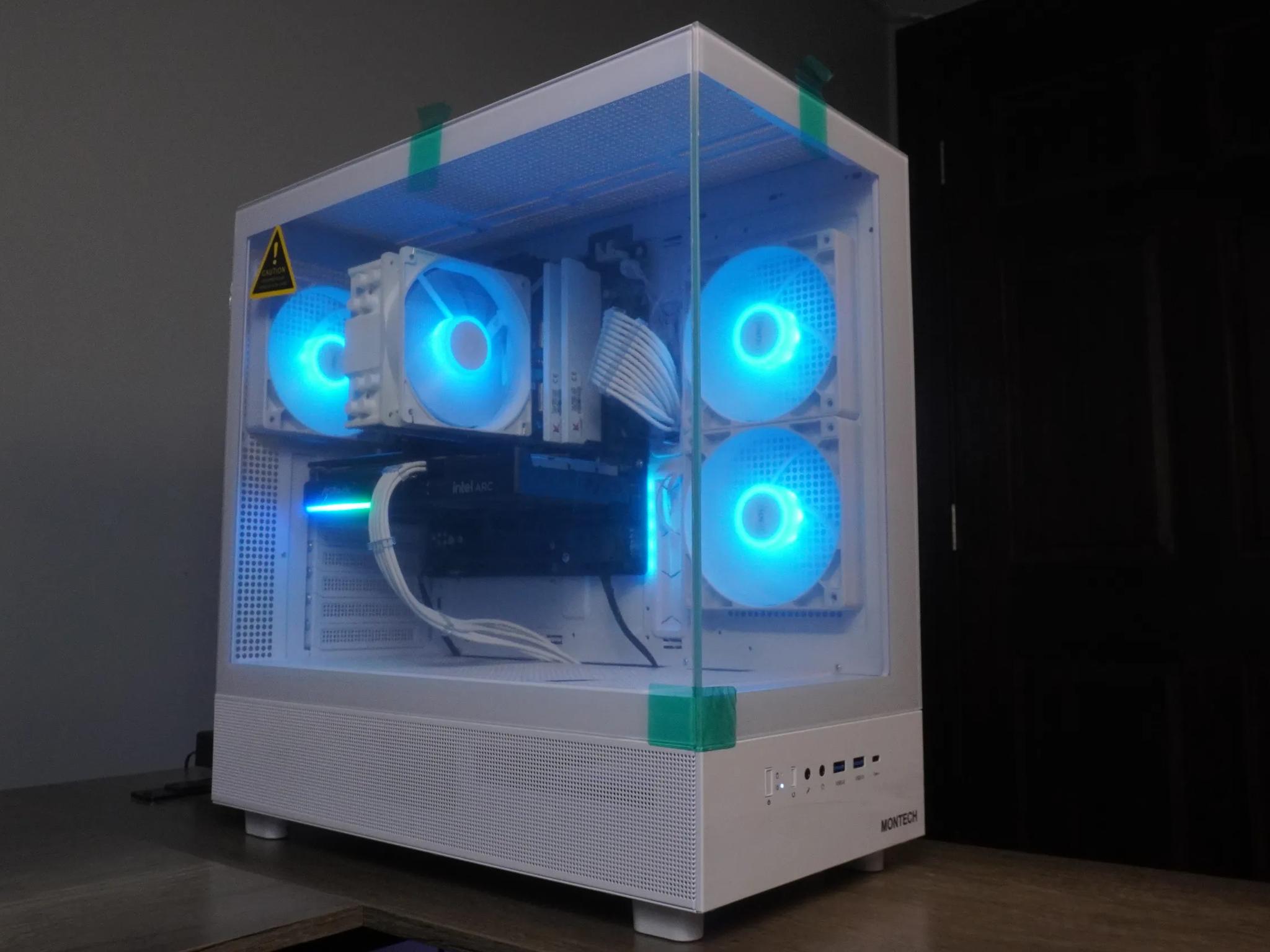 🤍AESTHETIC🤍 INTEL 1440P 💙ARC B570 10GB💙 💙i5 12400f💙 32GB RAM, 1TB NVME, WIFI, WINDOWS ACTIVATED