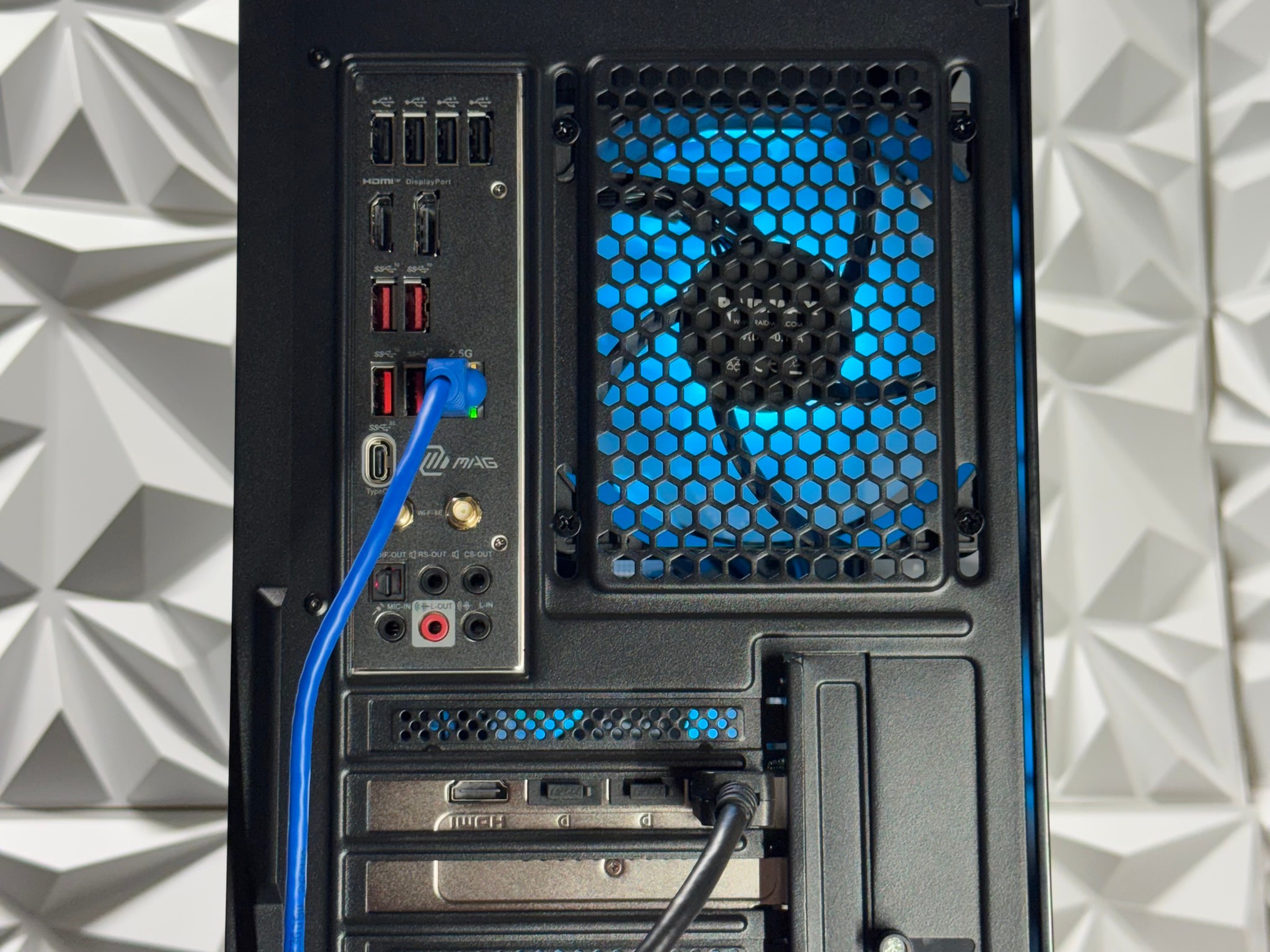 Rtx 3080, i9-12900K, 16GB DDR5 Ram, 1TB Samsung SSD, Liquid Cooled, arc raiders, Fortnite...
