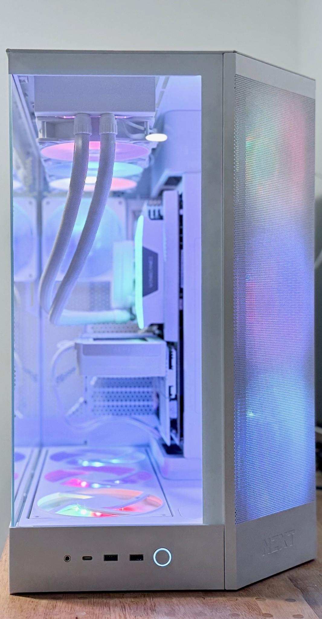 Avalanche RTX 5060 TI  Aero 16GB