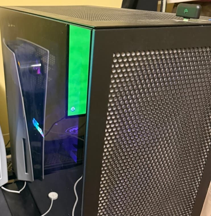 Gaming PC Ryzen 7 7800X3D + NEW PNY RTX 5080 (card in box, not installed) 32GB DDR5 2TB NVMe