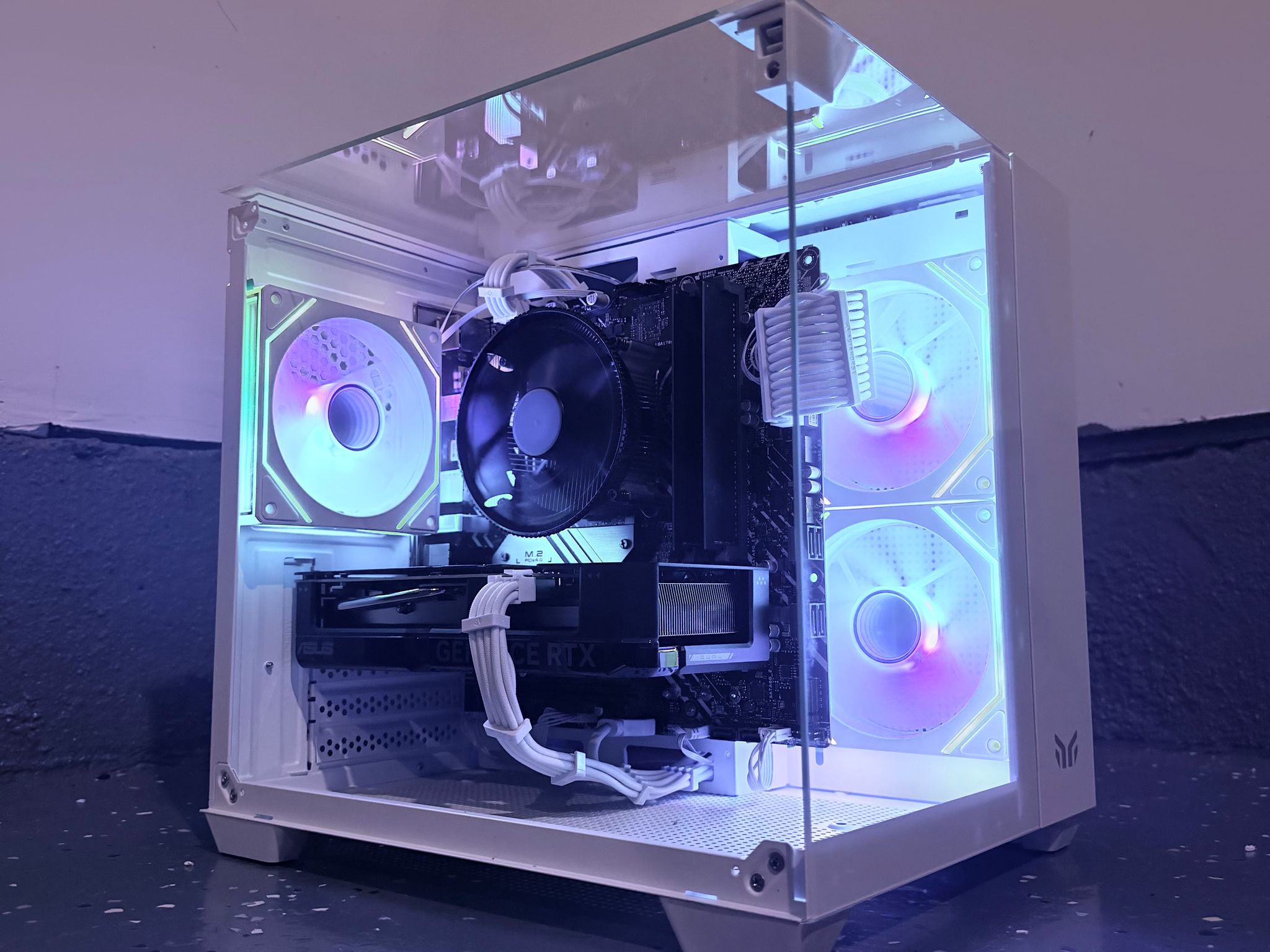 🌈"Lunar Opal"⚪️ | 1080p Gaming | RTX 4060 | i5 12400F | 16B Ram | 1TB SSD | Free Shipping