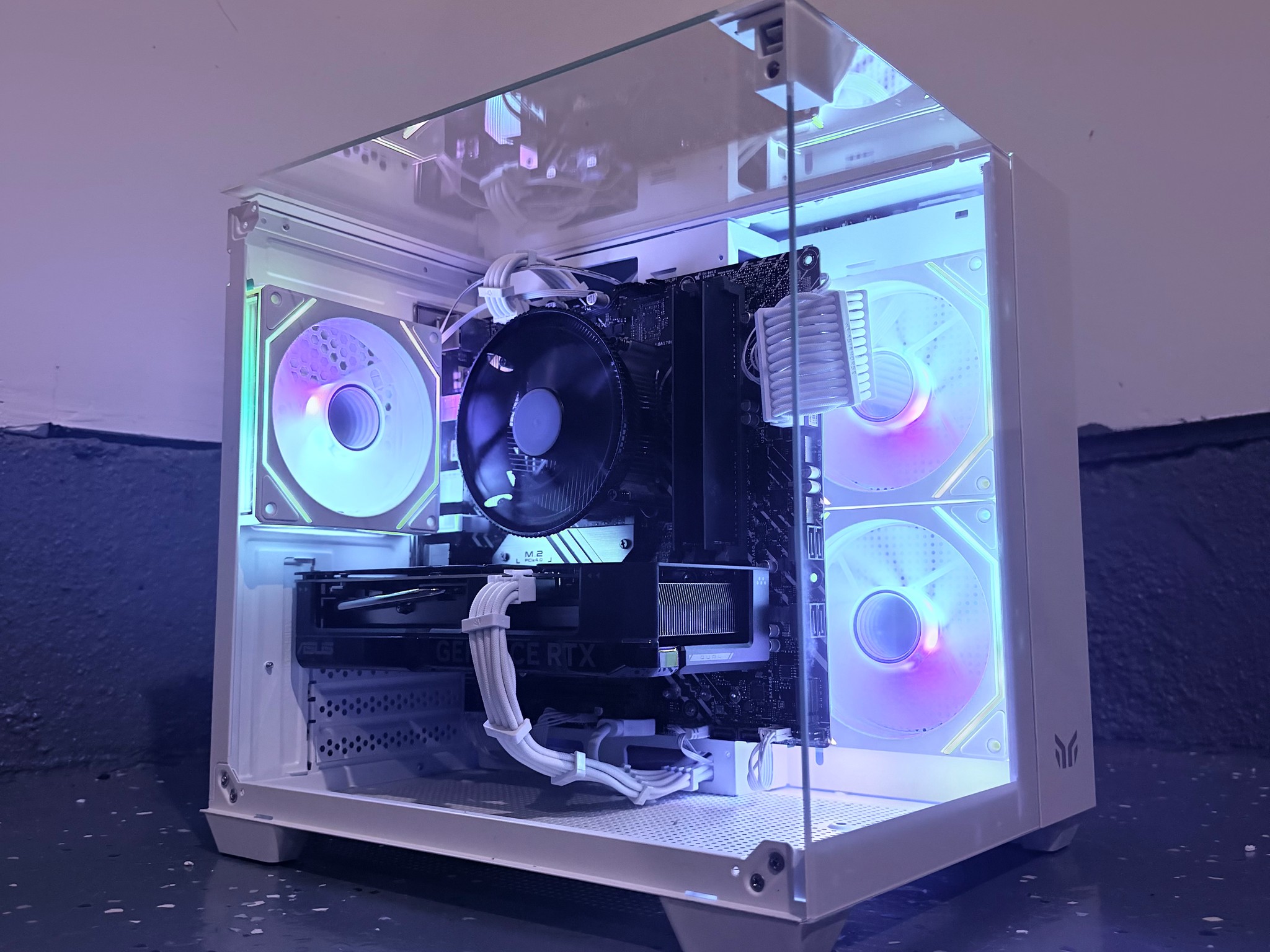 🌈"Lunar Opal"⚪️ | 1080p Gaming | RTX 4060 | i5 12400F | 16B Ram | 1TB SSD | Free Shipping